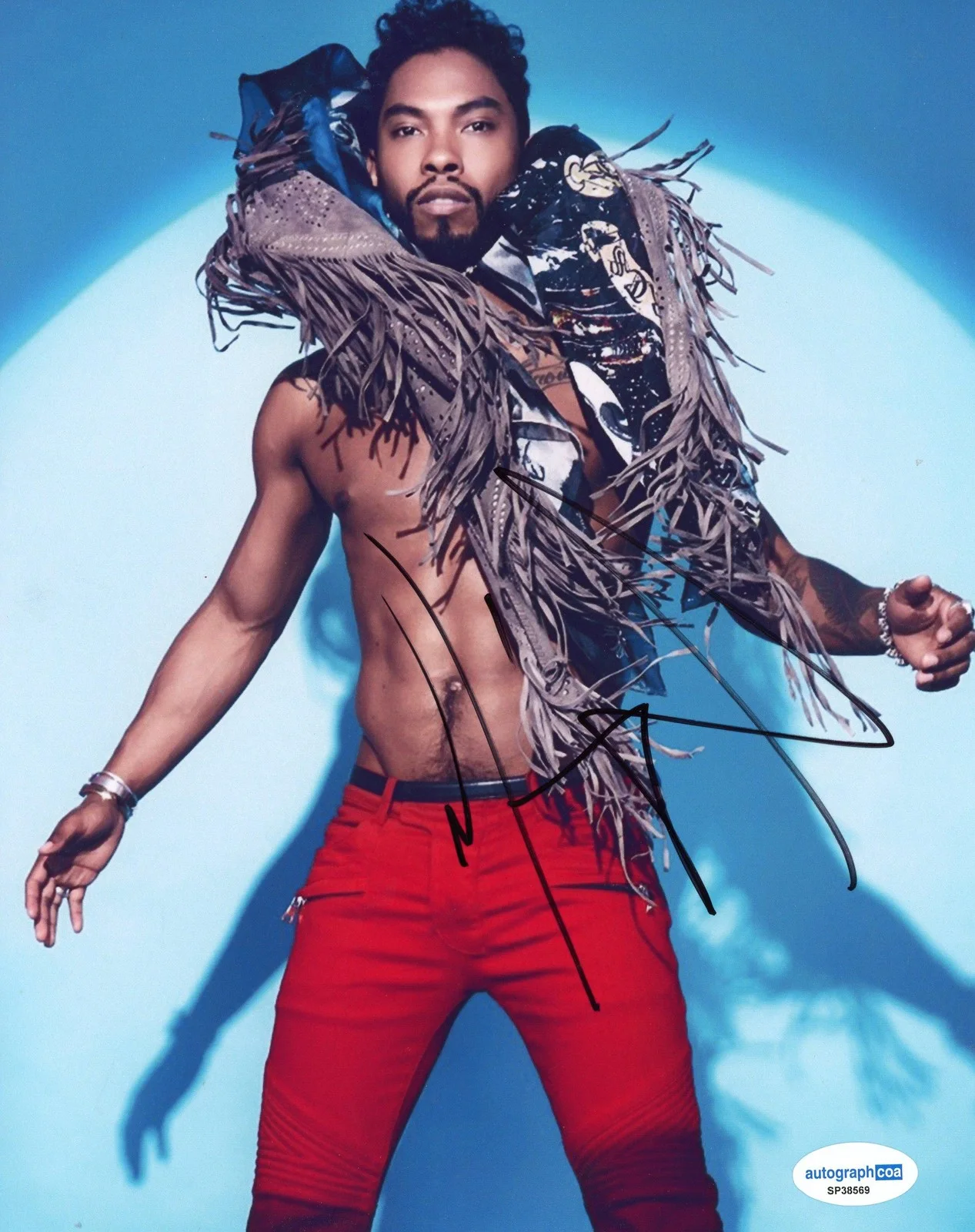 Miguel — Miguel "Sure Thing" R&B Singer AUTOGRAPH Signed Shirtless 8x10 Photo ACOA, изображение 2