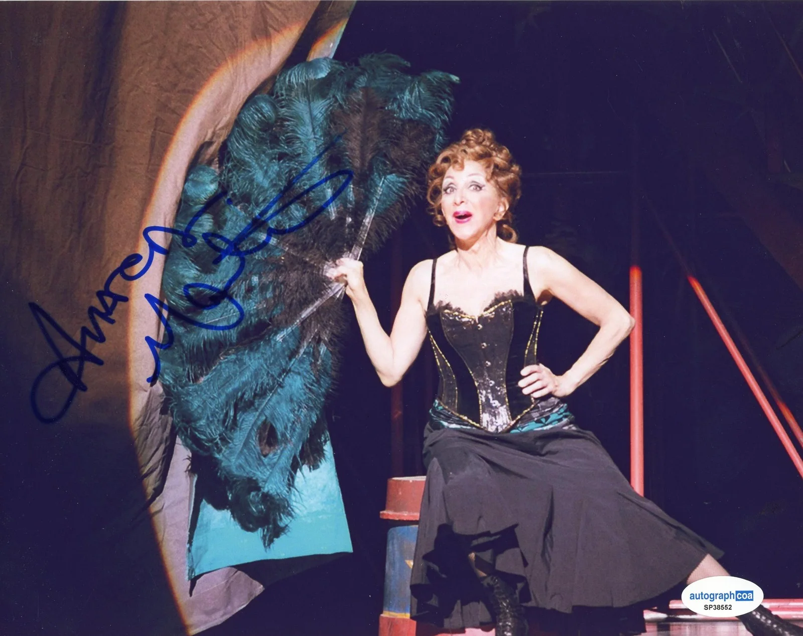 Andrea Martin — Andrea Martin "Pippin" AUTOGRAPH Signed Tony Award Winner 8x10 Photo ACOA, изображение 2