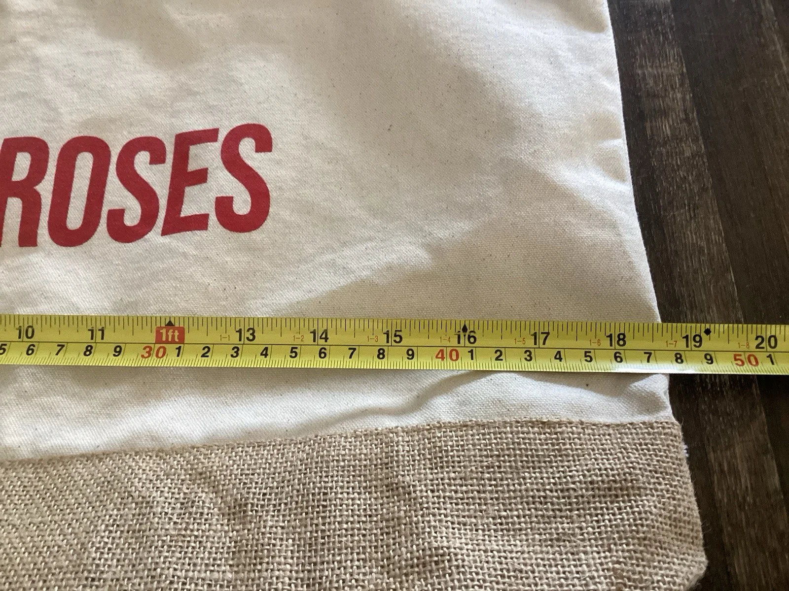 THE ROSES 2025 Promotional Movie OLIVIA COLEMAN BENEDICT Large Tote Bag, изображение 3