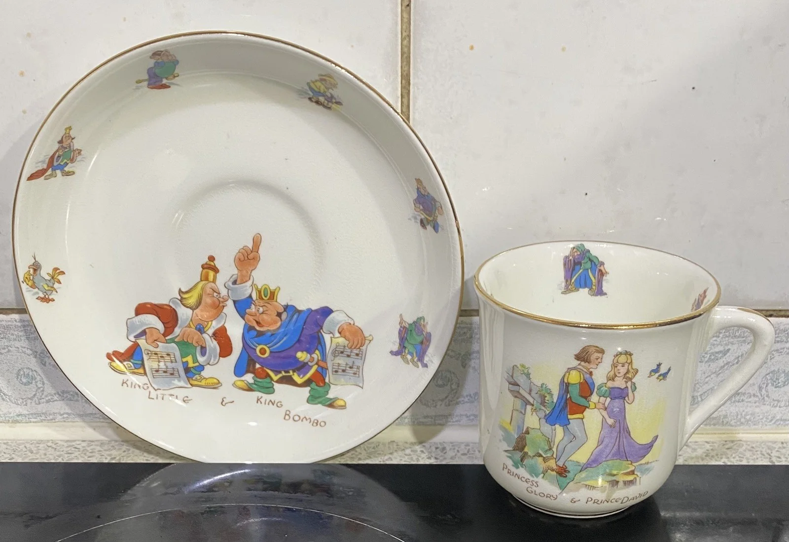 c.1939 GULLIVER'S TRAVELS FILM MEMORABILIA HAMMERSLEY & Co NURSERY CUP & SAUCER, изображение 2