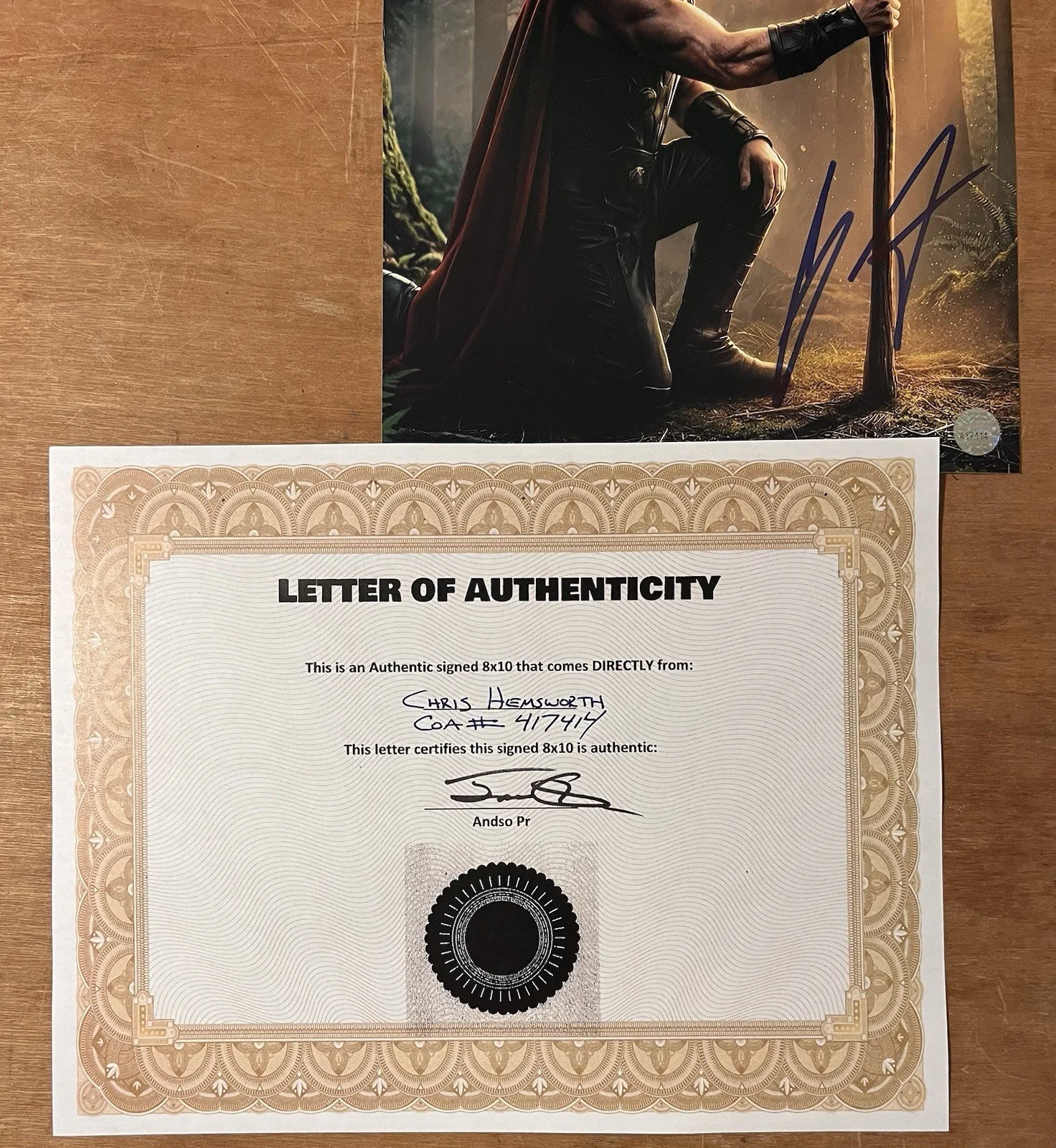 Chris Hemsworth Signed Autographed 8x10 Marvel Avengers Thor Photo With COA, image 2