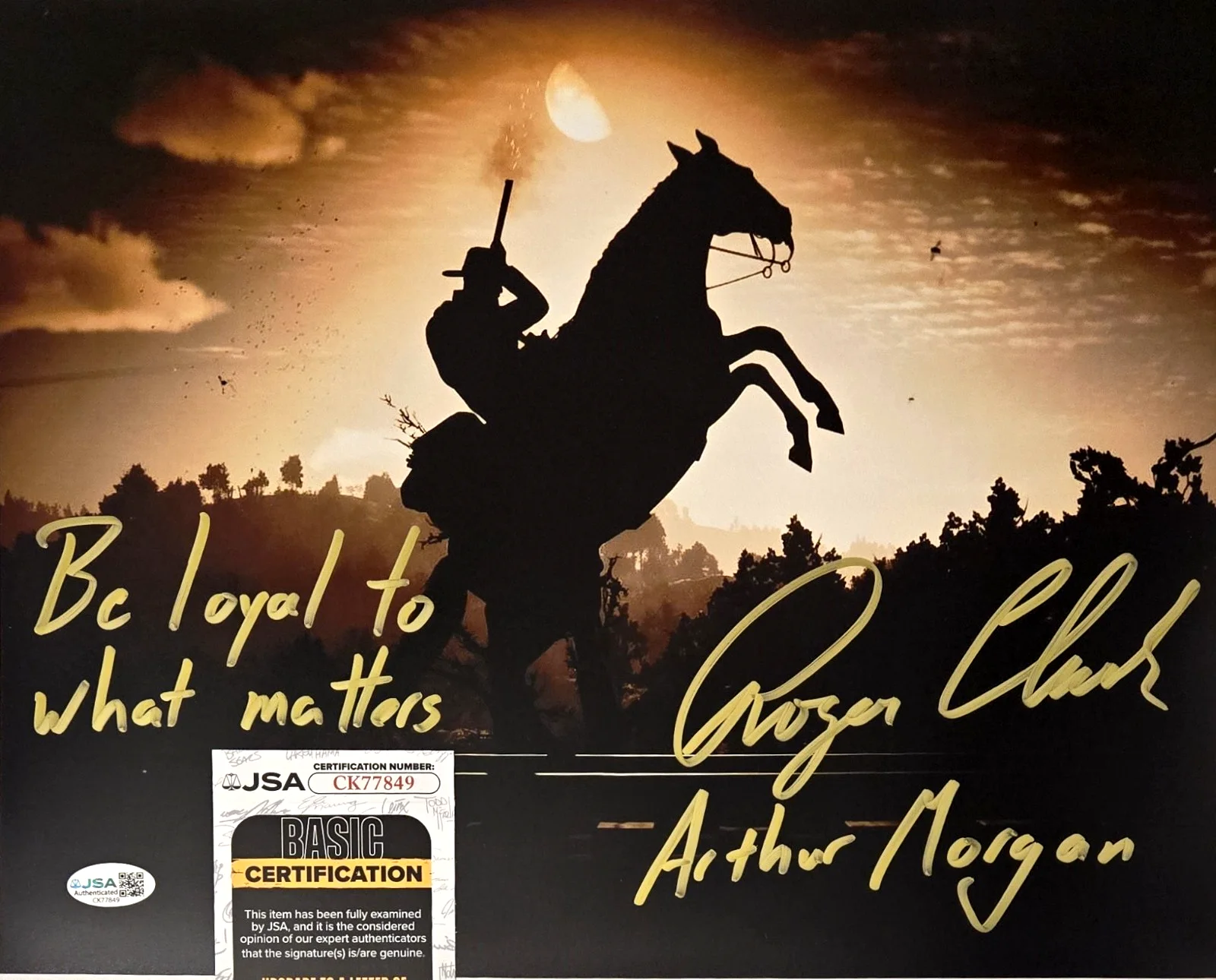 Roger Clark — Arthur Morgan Signed Photo Red Dead Redemption Roger Clark Autograph JSA COA 849