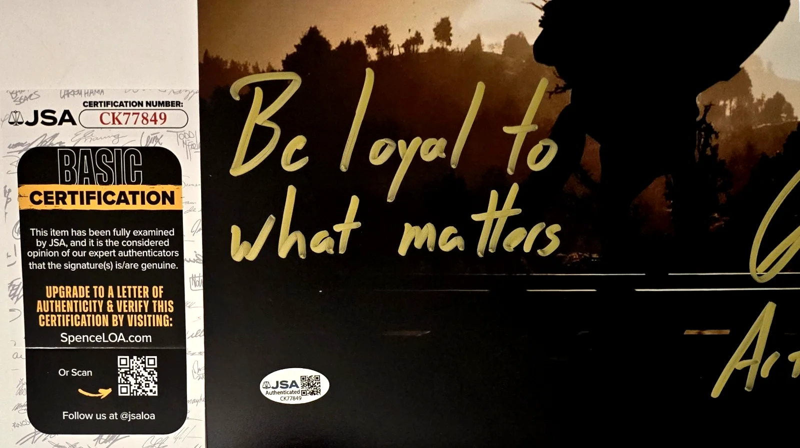 Roger Clark — Arthur Morgan Signed Photo Red Dead Redemption Roger Clark Autograph JSA COA 849, изображение 2