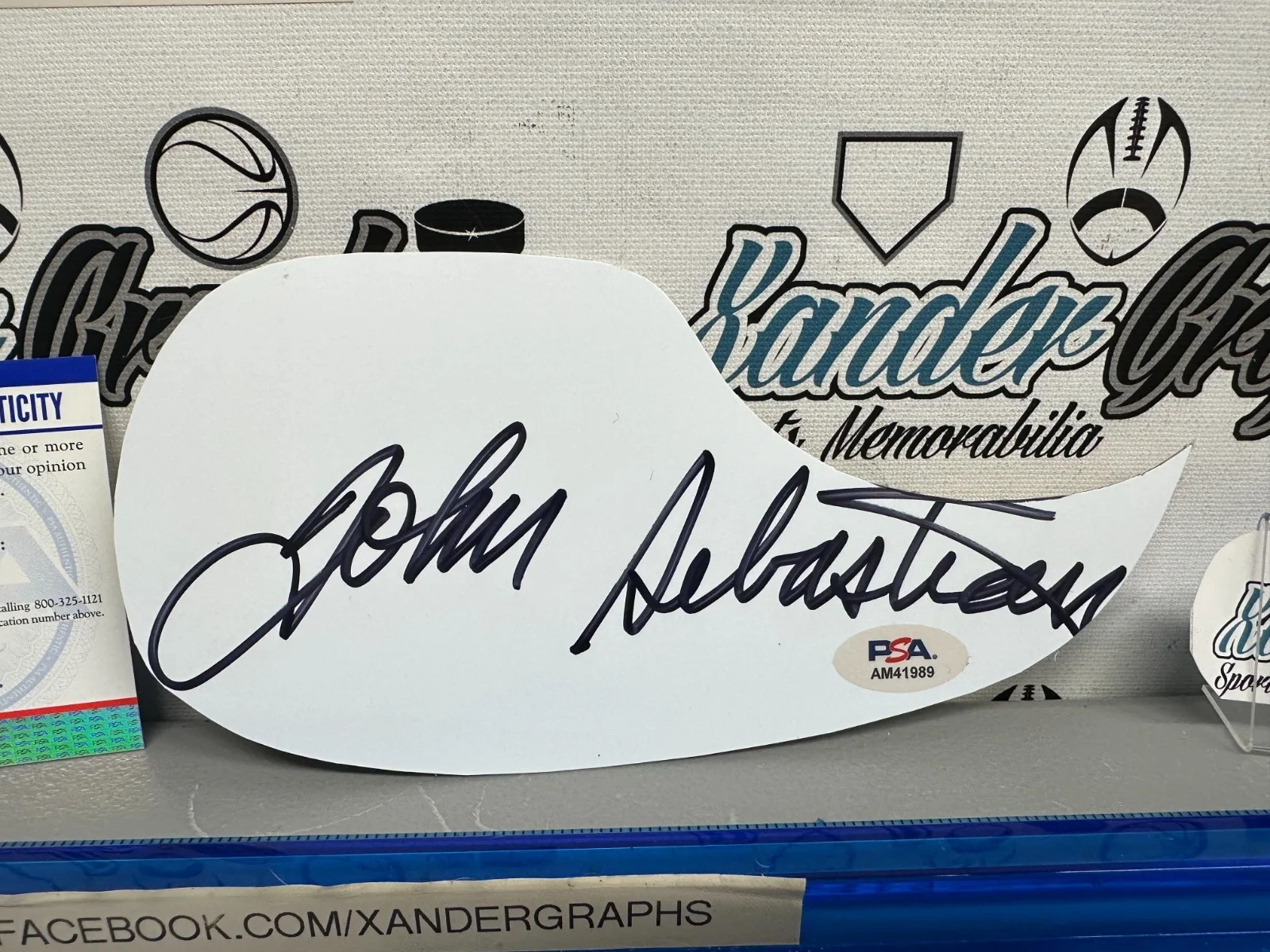 JOHN SEBASTIAN LOVIN SPOONFUL SIGNED AUTOGRAPHED GUITAR PICK GUARD-PSA COA, image 2