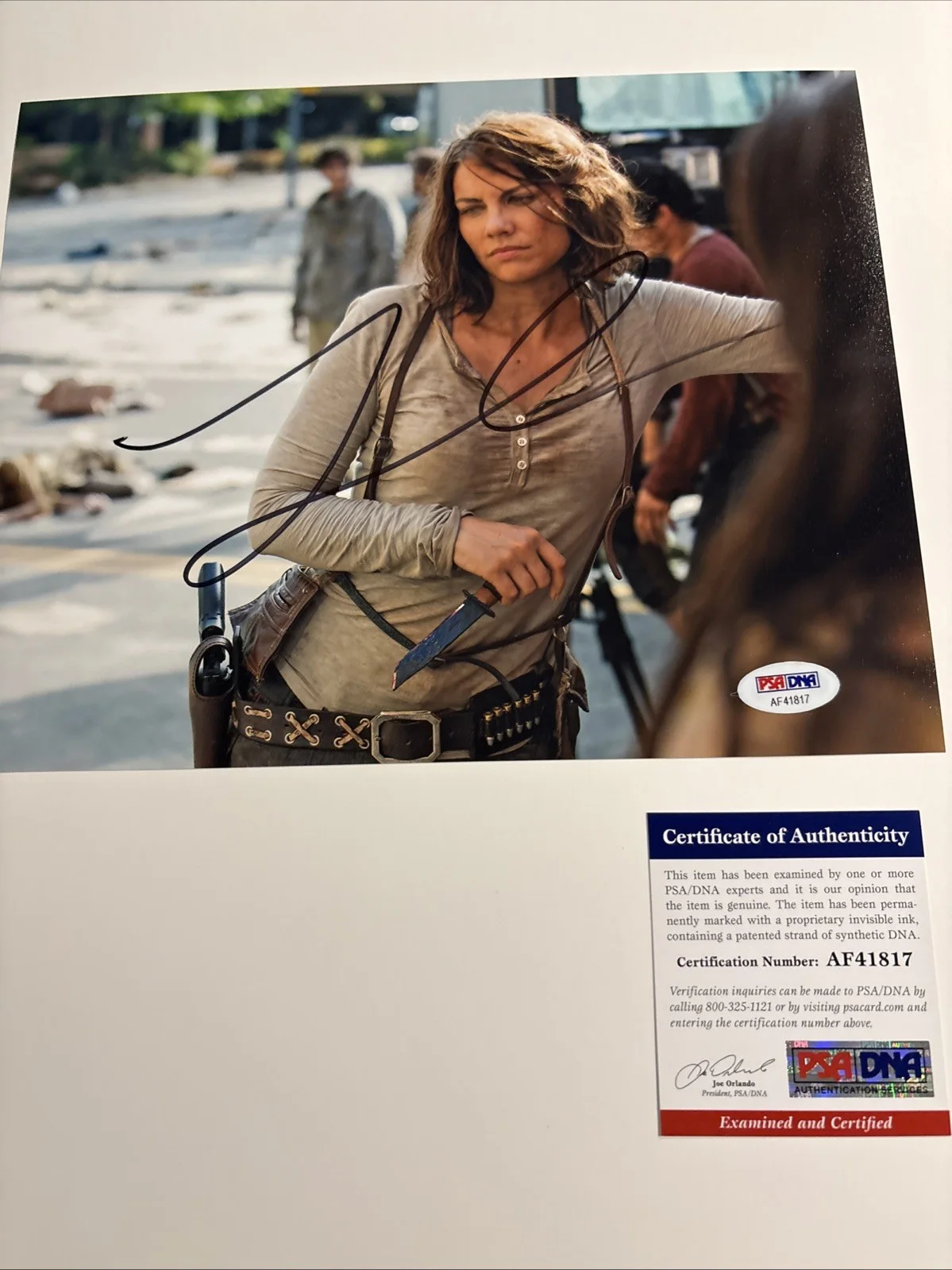 Lauren Cohen — Lauren Cohen Autographed Signed 8X10 Photo-The Walking Dead-PSA, изображение 2