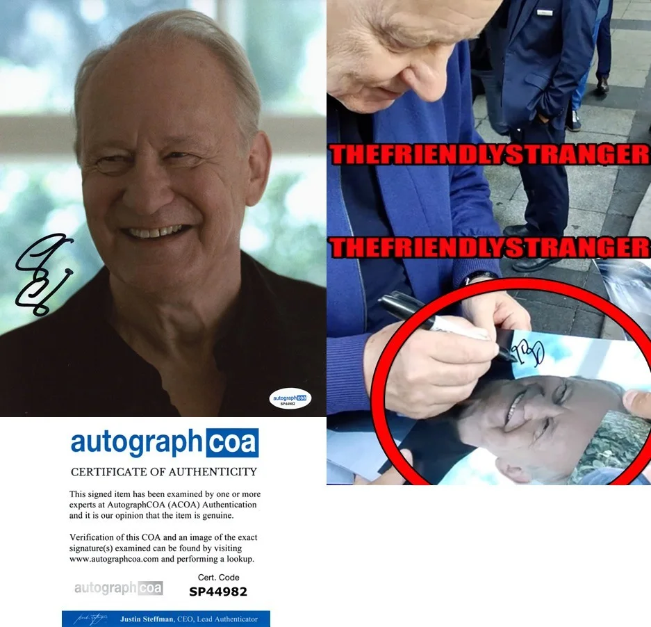 Stellan Skarsgard — Stellan Skarsgard signed "SENTIMENTAL VALUE" 8x10 Photo EXACT PROOF a ACOA COA
