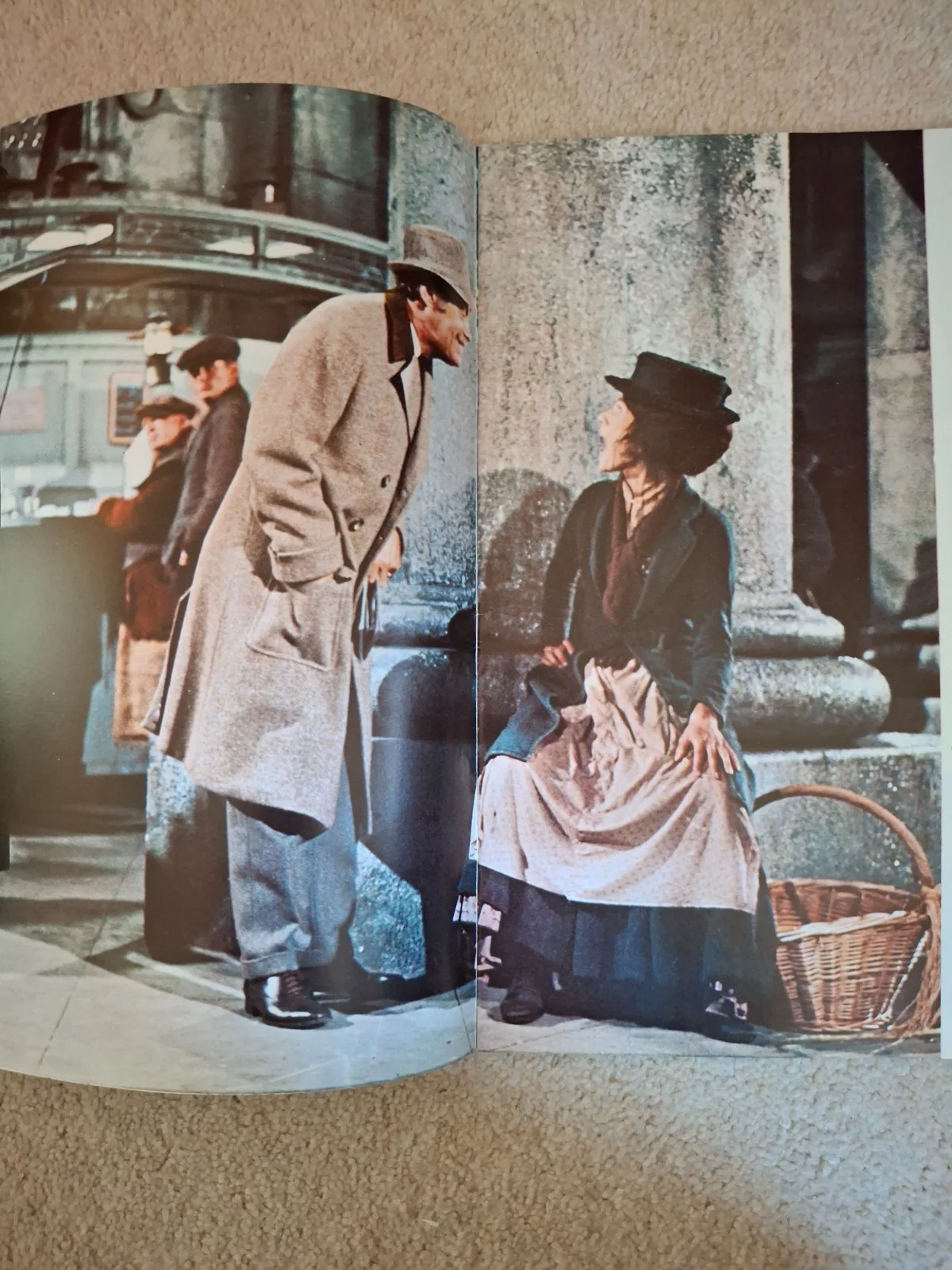 My Fair Lady Souvenir Programme 1964 Film Press Release Audrey Hepburn, image 2