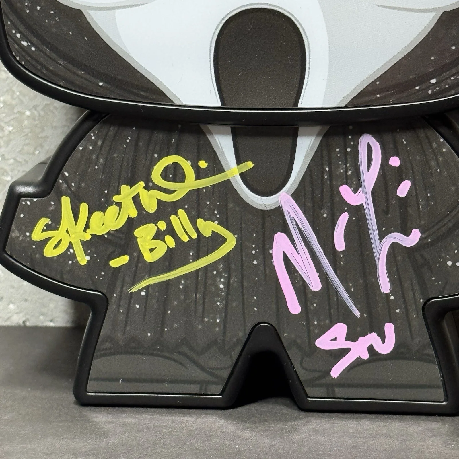 Matthew Lillard — Ghostface Scream Signed Cinemark Sipper Bank Skeet Ulrich Matthew Lillard Auto, image 2