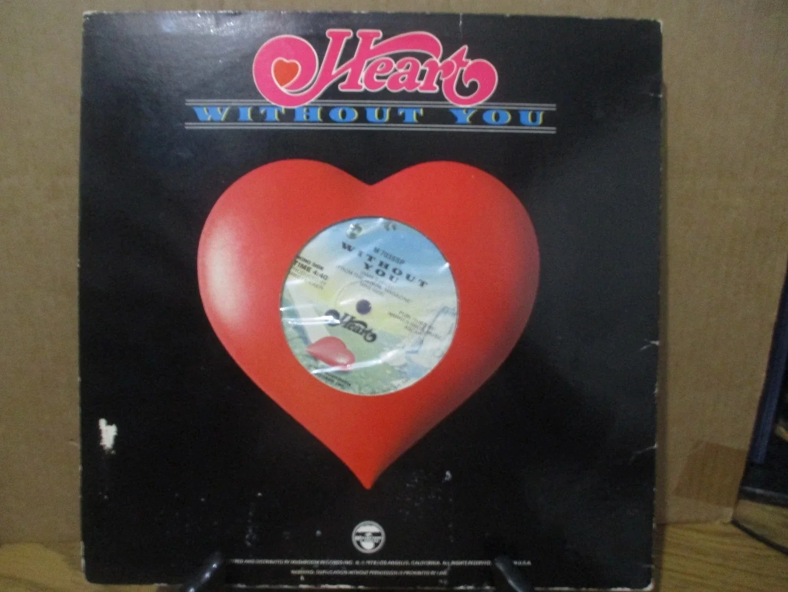HEART JSA CERTIFIED AUTHENTIC AUTOGRAPHED/SIGNED RED VINYL--ANN & NANCY WILSON, image 2