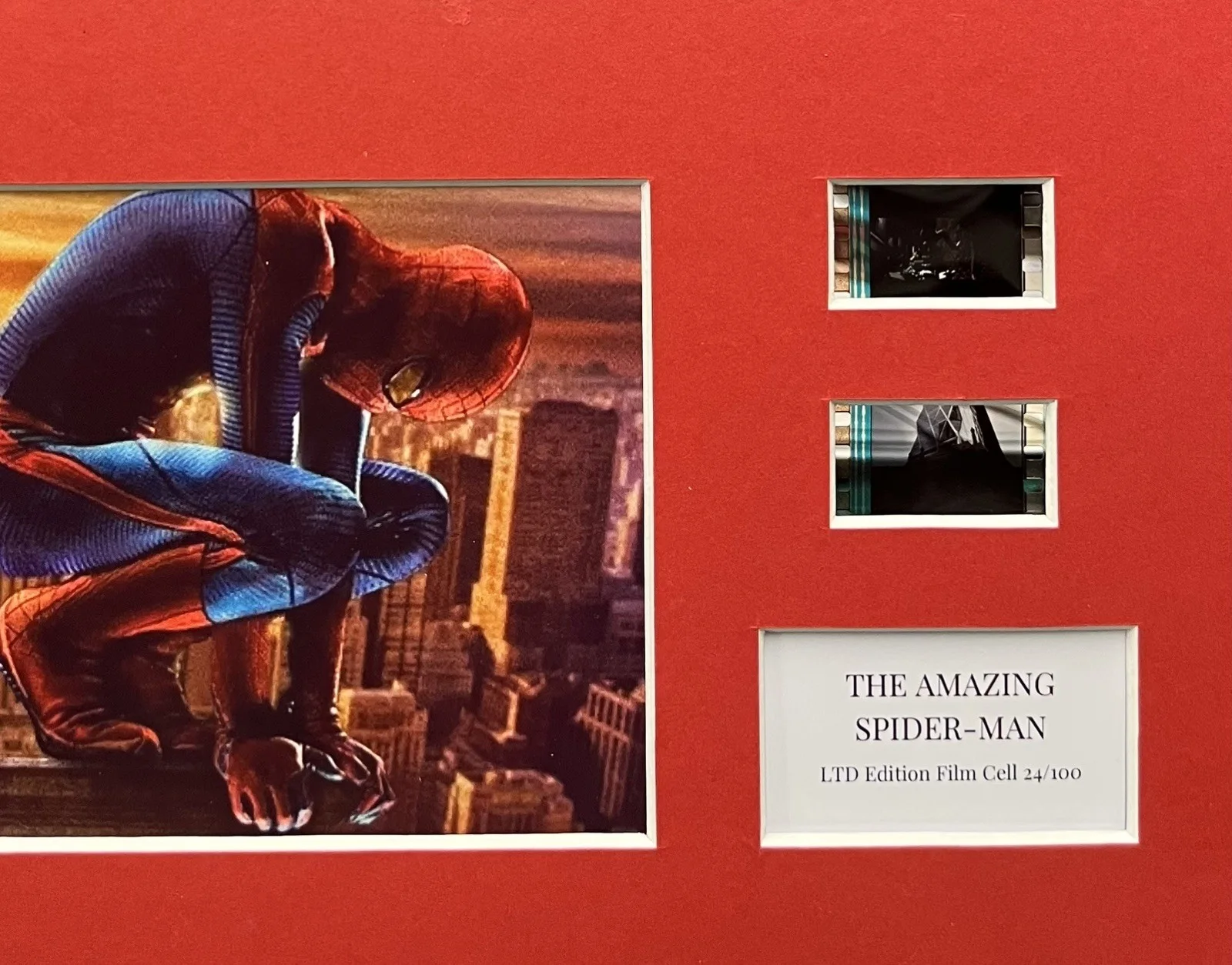 The Amazing. SPIDER - MAN 2 . 35mm Film Cell Mounted Display, изображение 3
