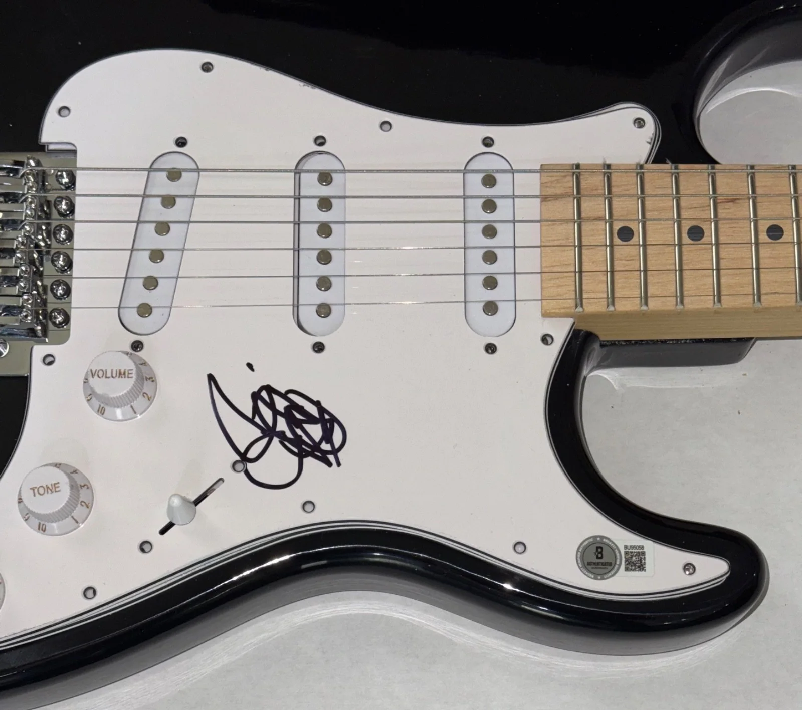 Sia Signed Autograph Electric Guitar 1000 Forms of Fear Singer Sia Furler BAS, изображение 4