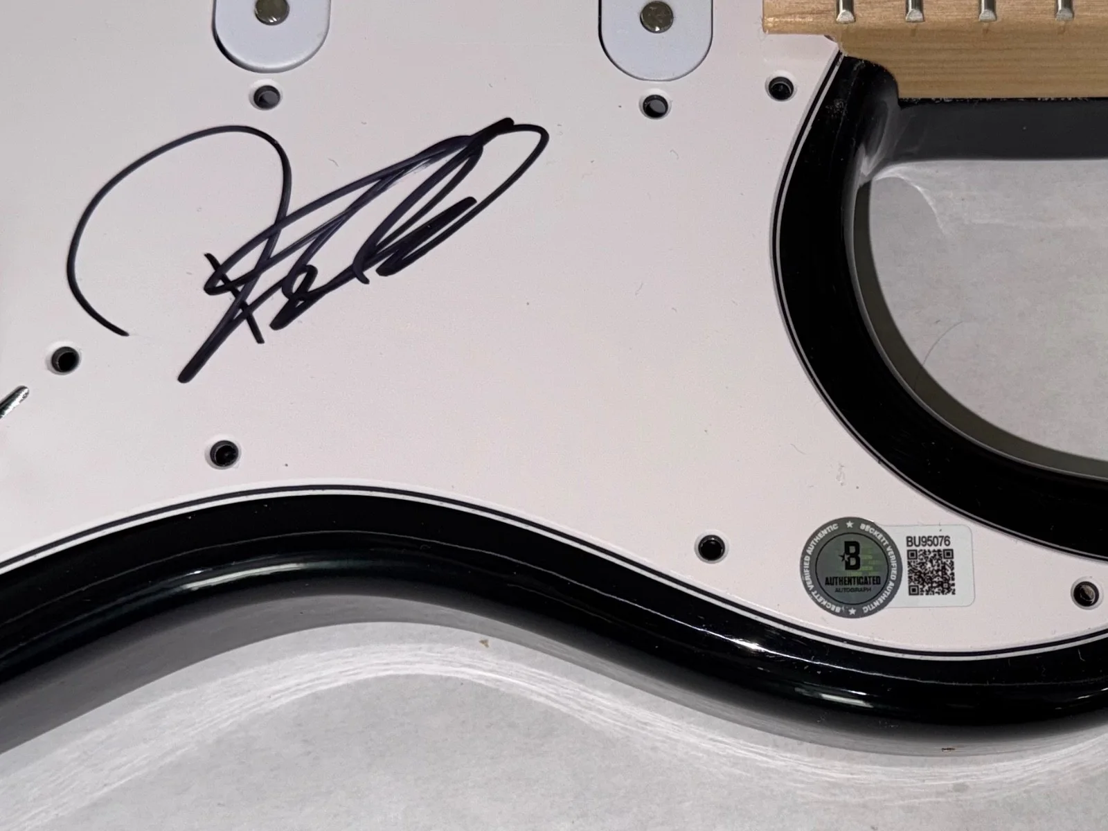 Guitarra Eléctrica Autógrafo Firmado Richard Marx Repetidor Delincuente Cantante Beckett Certificado de Autenticidad, изображение 4