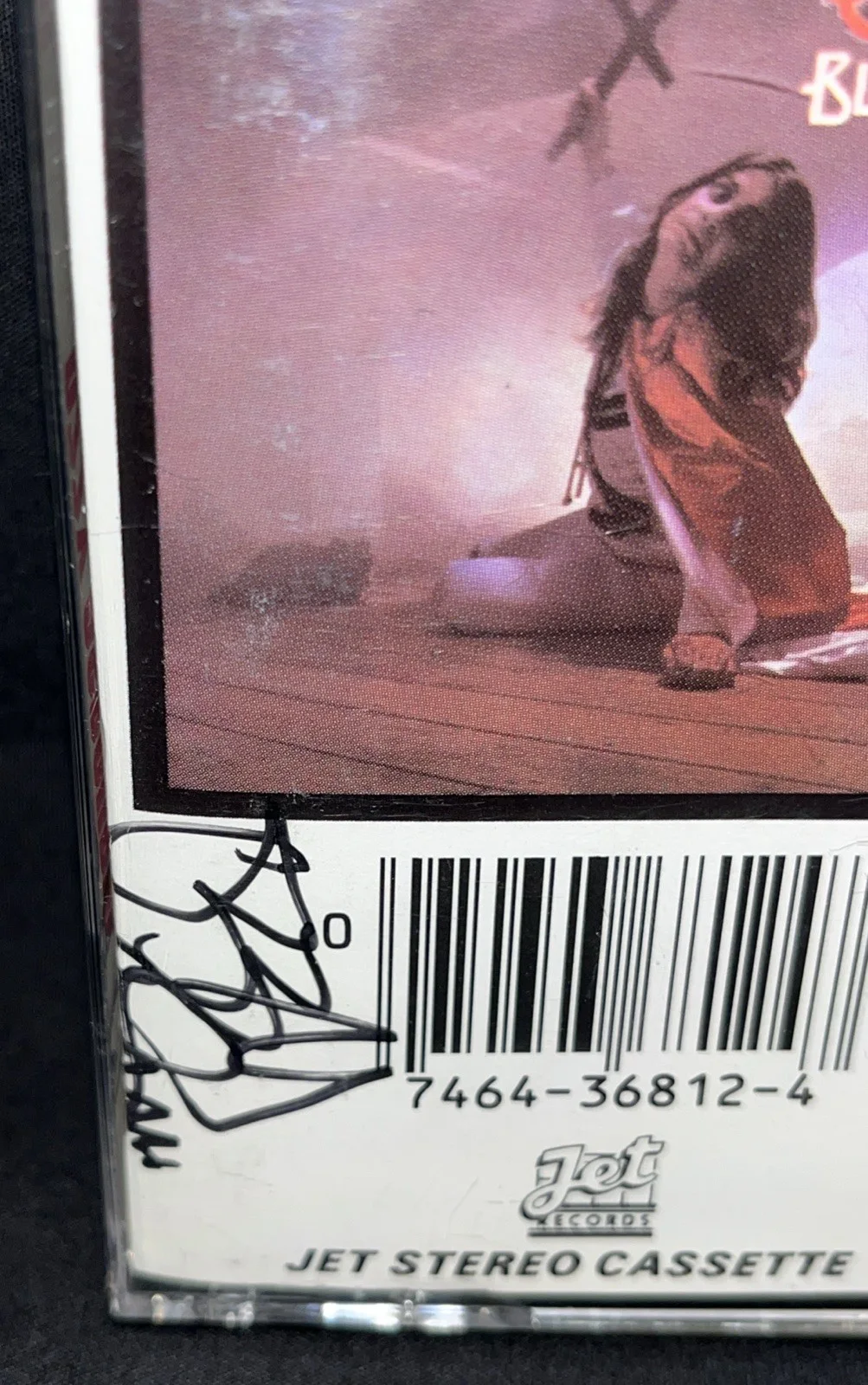 Ozzy Osbourne Autographed Blizzard of Ozz Cassette with Beckett LOA Very Rare!, изображение 3
