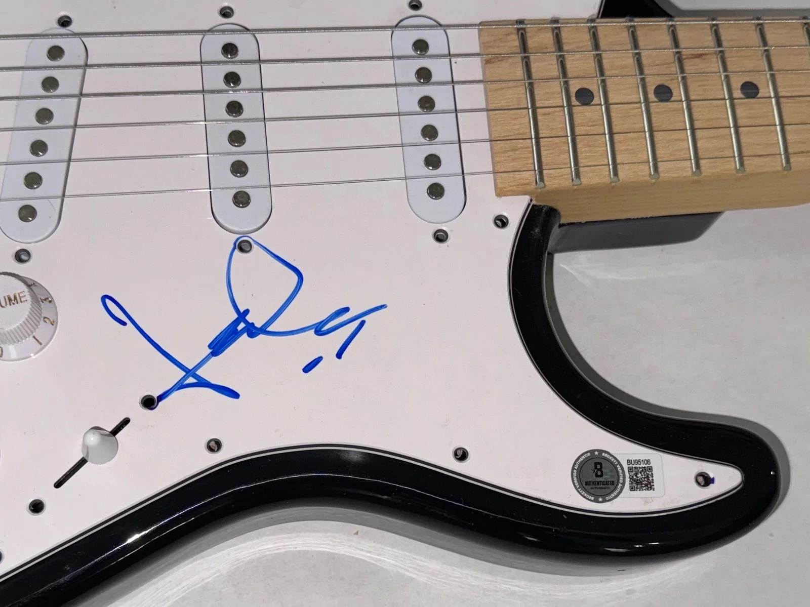 Orgy Jay Gordon Signed Autograph Electric Guitar Band Singer Blue Monday BAS COA, изображение 4