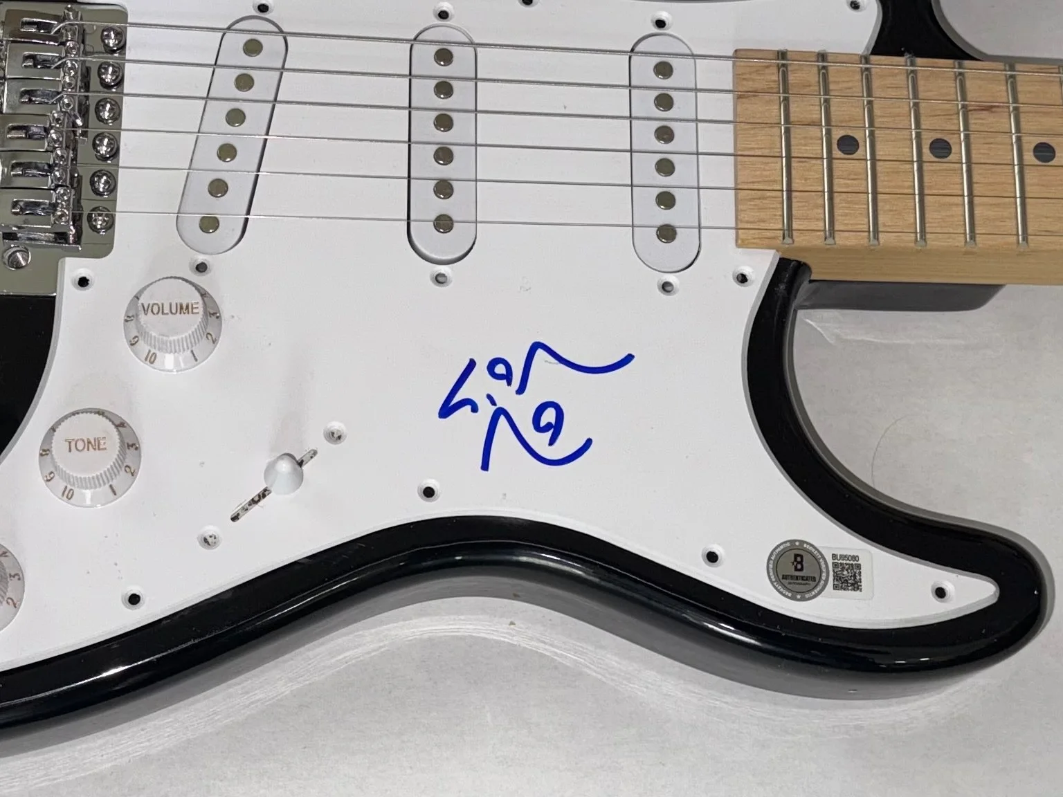 Lin Manuel Miranda "Hamilton" Signed Autograph Electric Guitar Beckett COA, image 4
