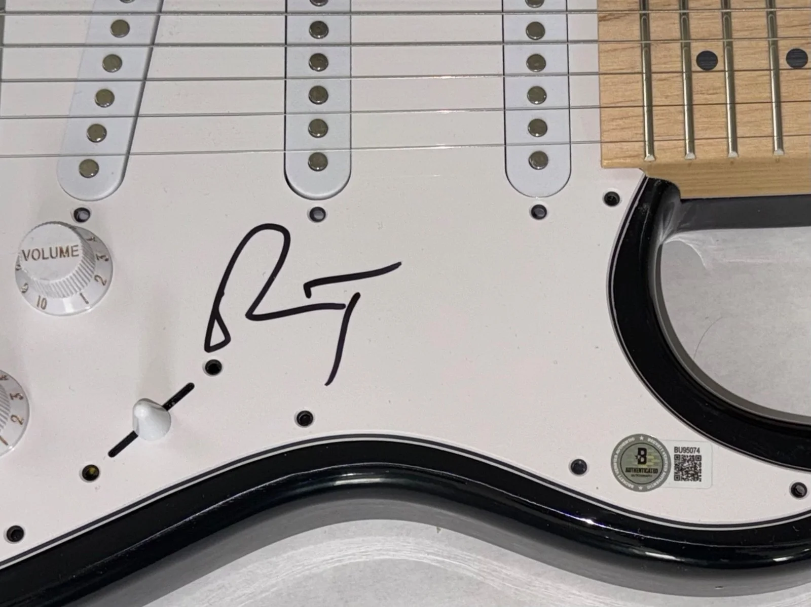 Robin Thicke Signed Autograph Electric Guitar Blurred Lines Singer Beckett COA, изображение 4