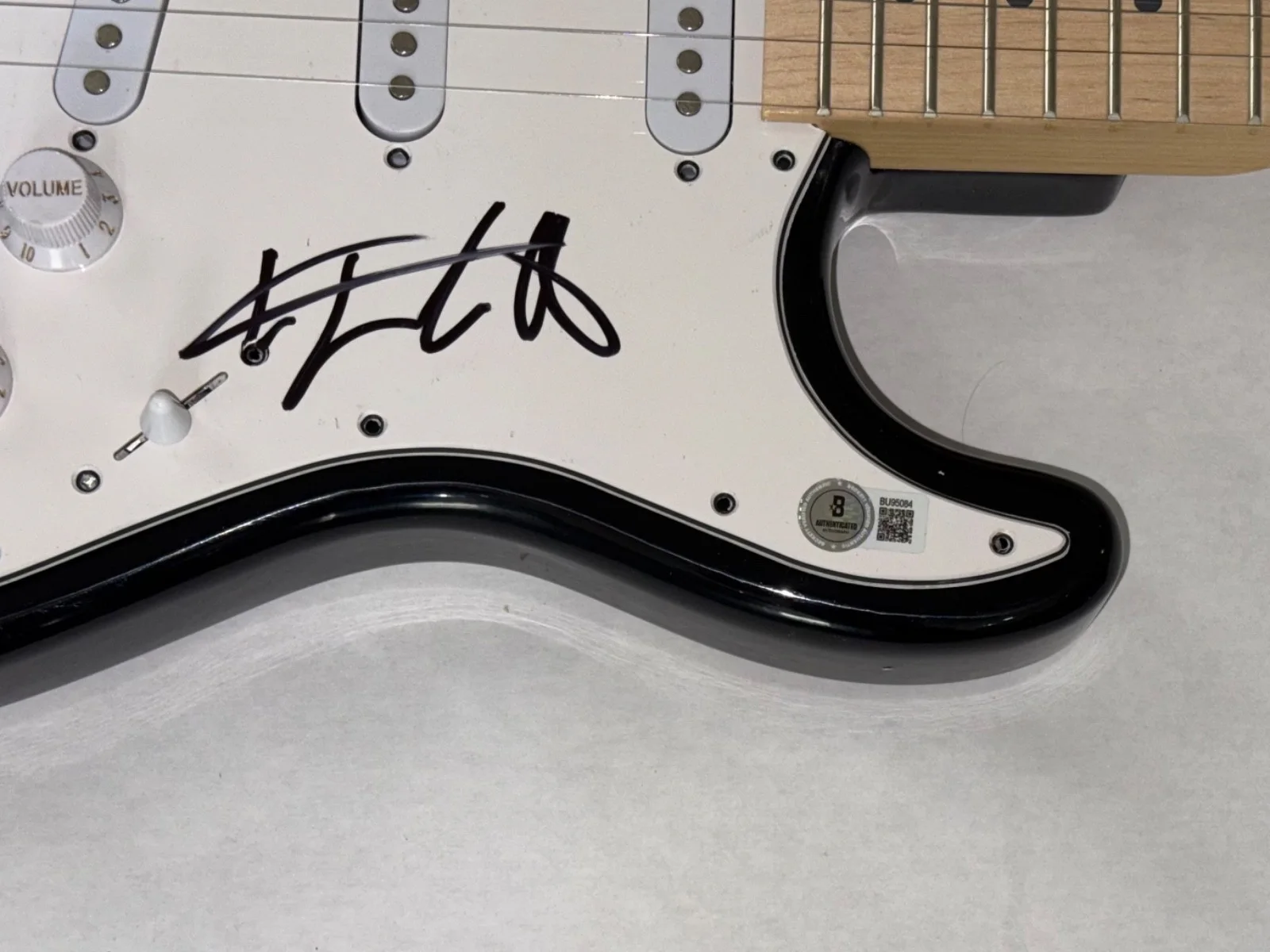 LL Cool J Signed Autograph Electric Guitar Mama Said Knock You Out Beckett COA, image 4