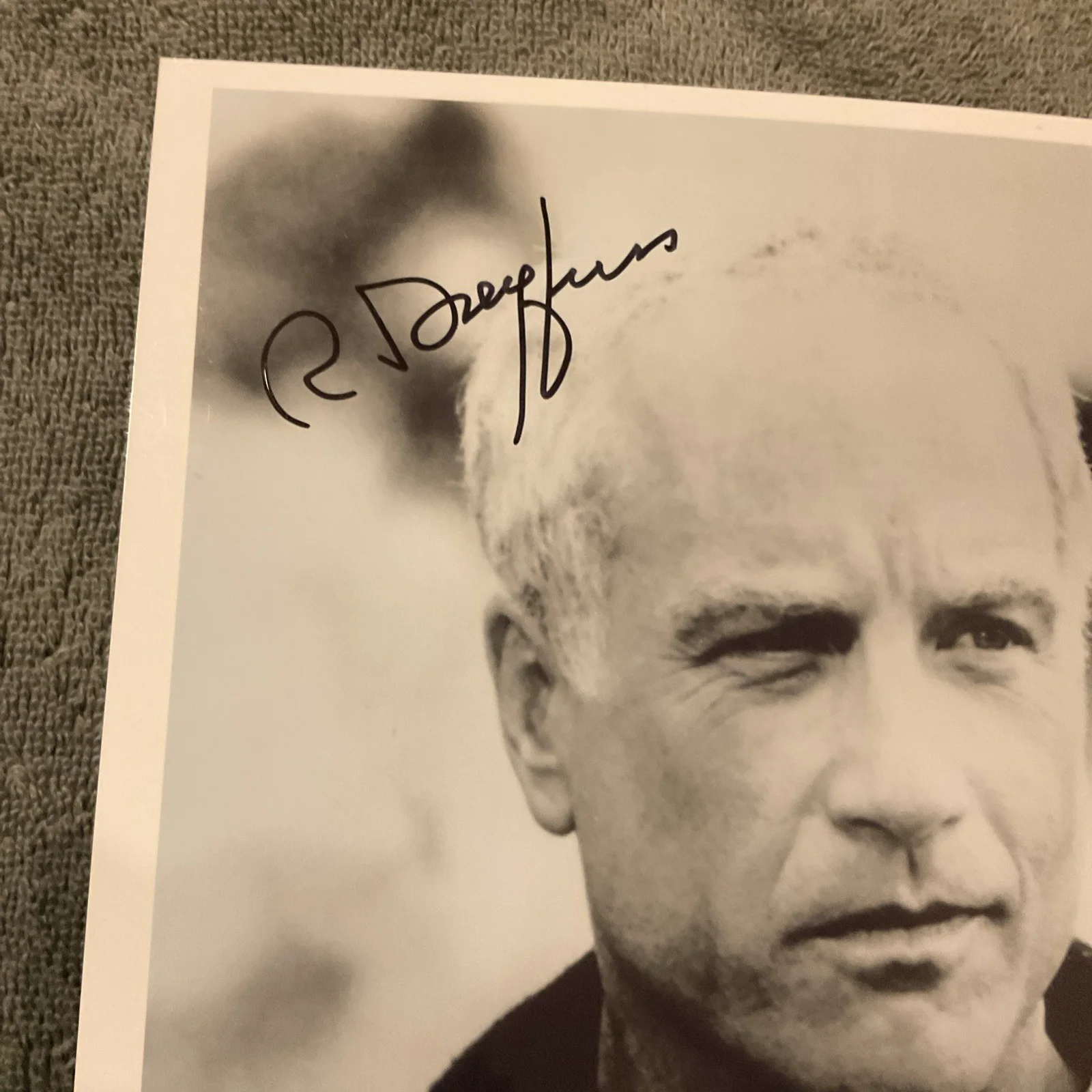 Richard Dreyfuss — Richard Dreyfuss Actor Jaws Hand Signed Autographed 8x10 Photo, image 2