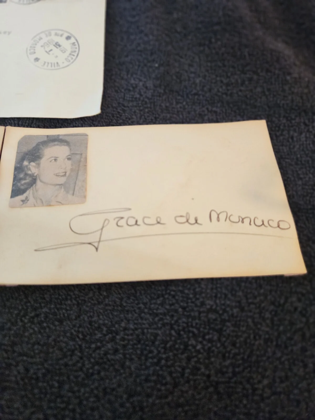 Grace Kelly And Prince Rainier Signed Index Cards With Envelope 1964, изображение 3