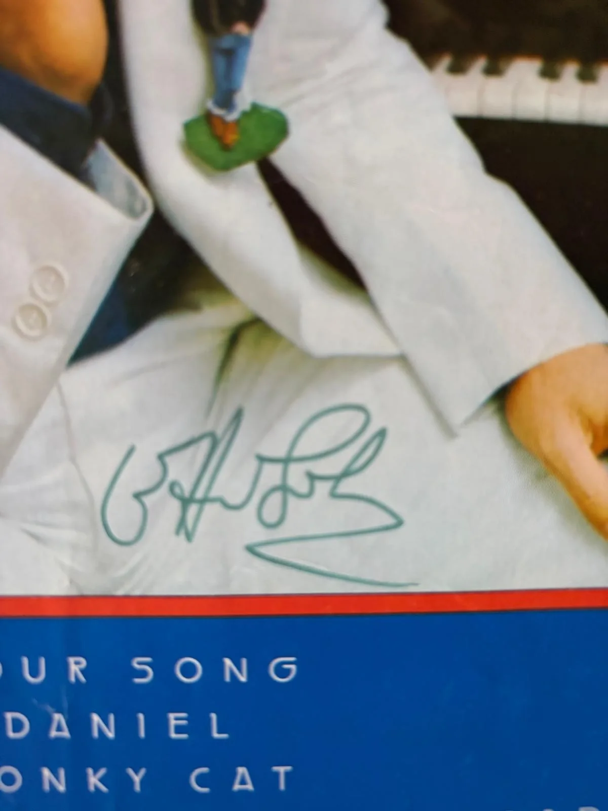 Elton John — ELTON JOHN SIGNED AUTOGRAPHED 11X14 MAGAZINE PAGE GREATEST HITS ROCKET MAN PSA, image 2
