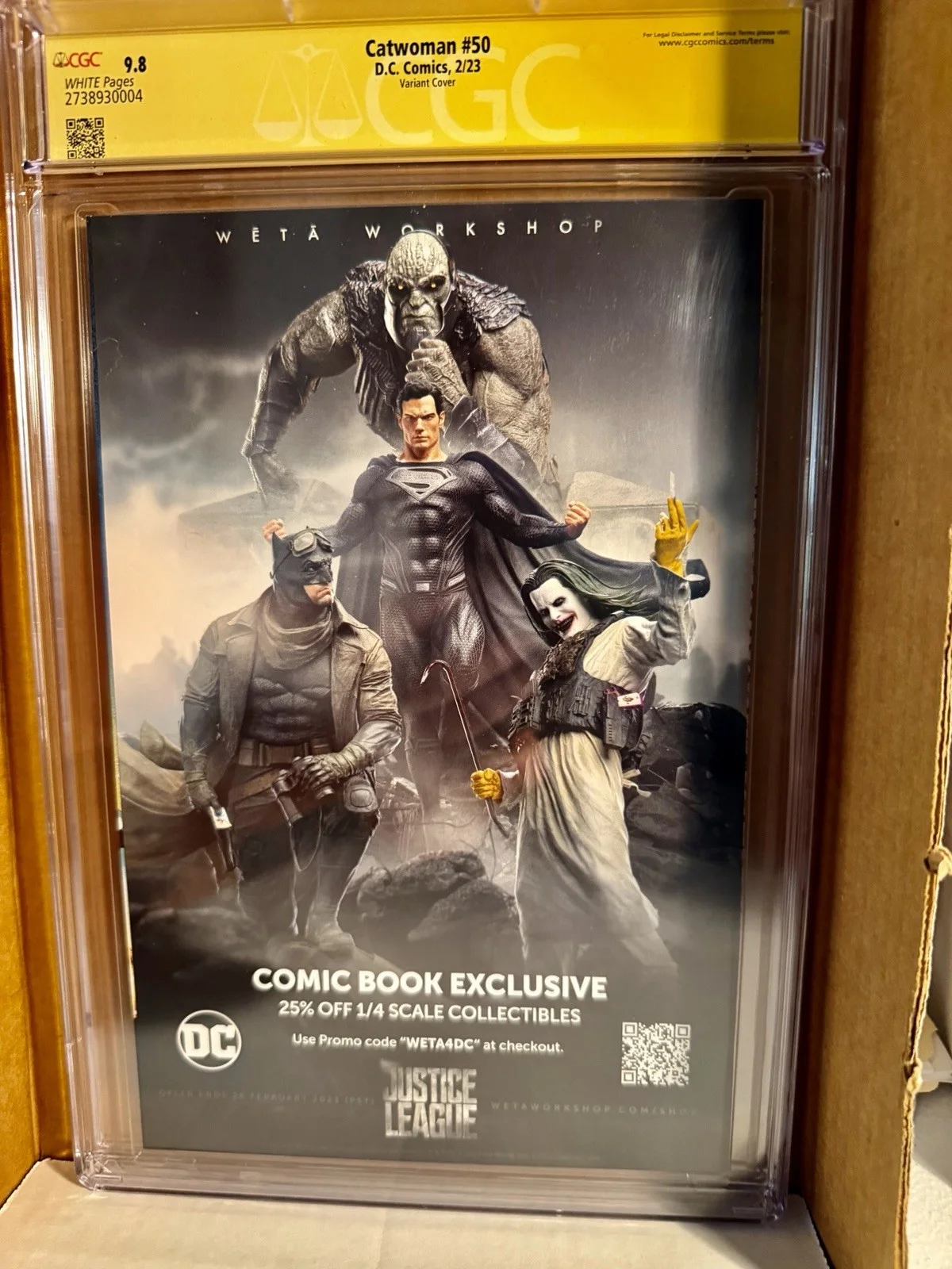 Sozomaika — Catwoman #50 CGC Signature Series Signed by Sozomaika Variant Cover, изображение 2