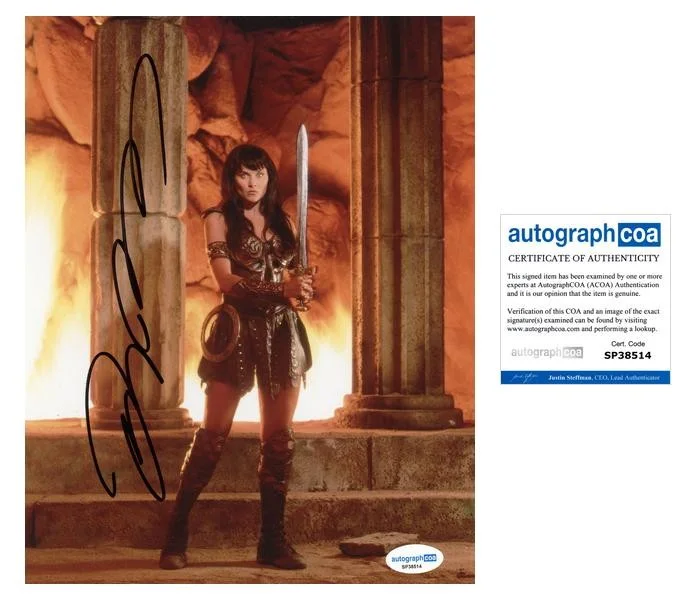 Lucy Lawless — Lucy Lawless "Xena: Warrior Princess" AUTOGRAPH Signed 'Xena' 8x10 Photo ACOA
