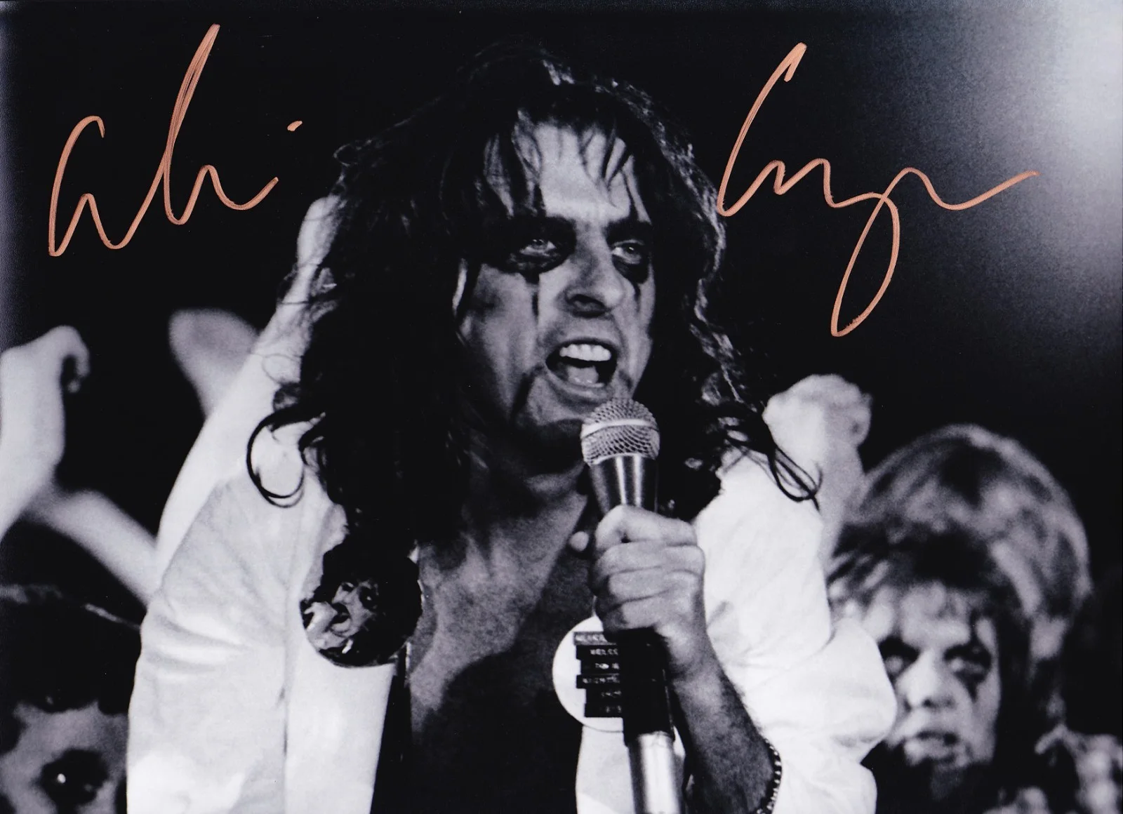 BECKETT signed 14"x 11" autographed ALICE COOPER b&w photo DEPARTMENT OF YOUTH, изображение 4