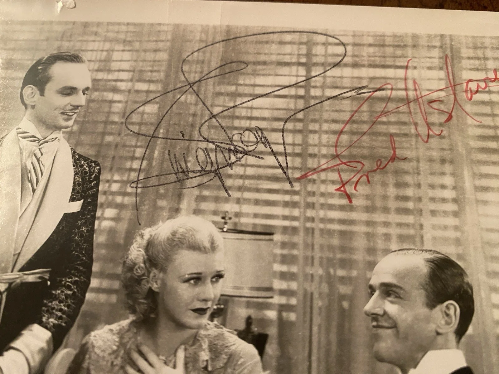 Fred Astaire, Ginger Rogers — Fred Astaire Ginger Rogers Signed Autographed Photo With COA The Gay Divorcee, image 3