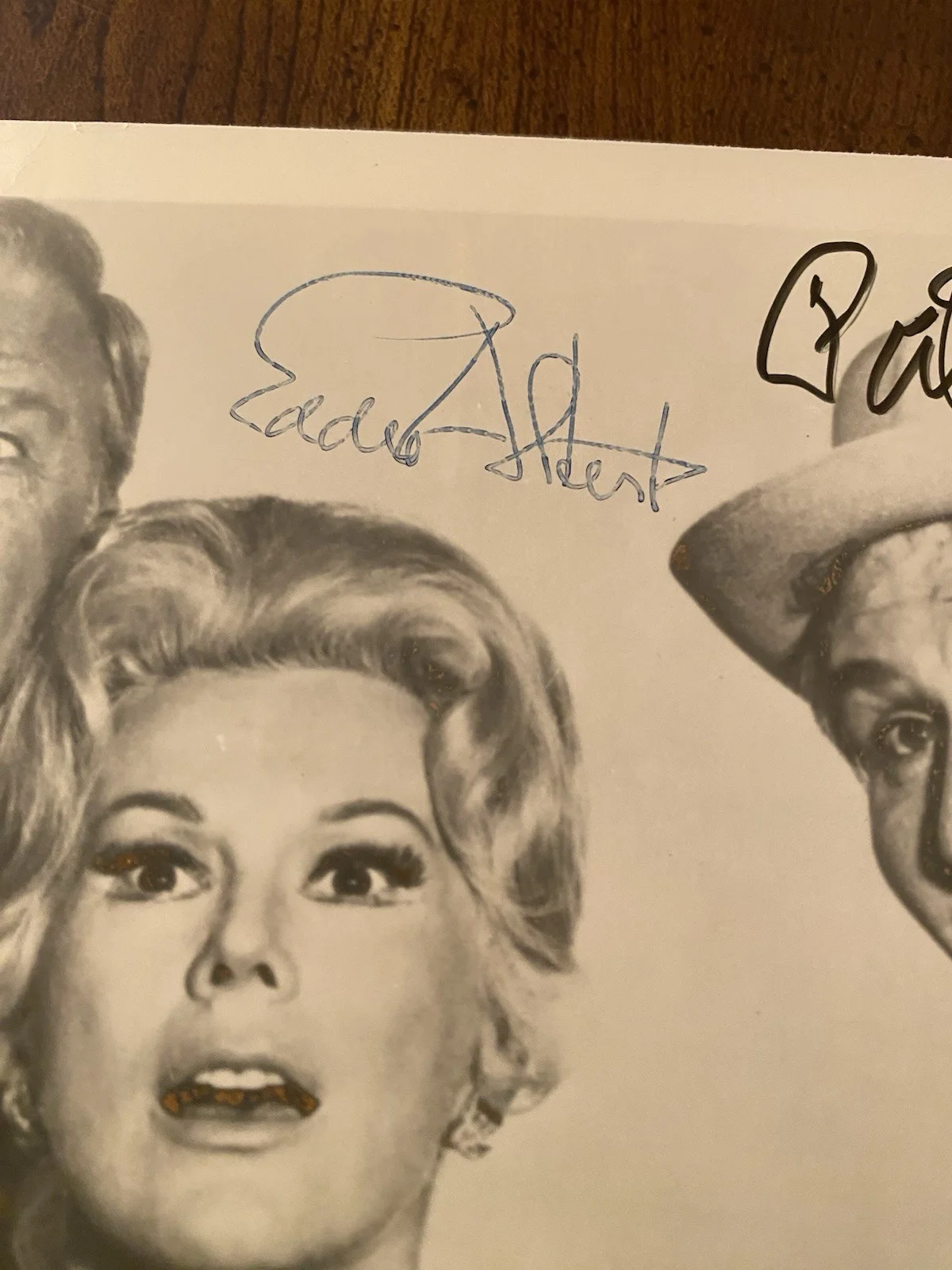 Eddie Albert, Eva Gabor, Pat Buttram — Green Acres Cast Signed Photo By All 3 w/ COA Eddie Albert Eva Gabor Pat Buttram, image 3
