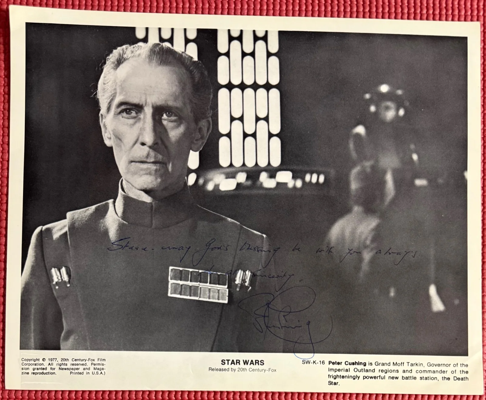 Peter Cushing — JSA LOA auto PETER CUSHING signed GRAND MOFF TARKIN 10"x 8" Photo STAR WARS, image 2
