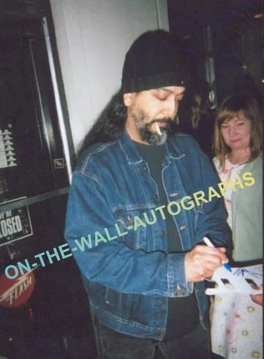 SOUNDGARDEN KIM THAYIL HAND SIGNED AUTOGRAPHED ELECTRIC GUITAR! WITH PROOF +COA!, image 3