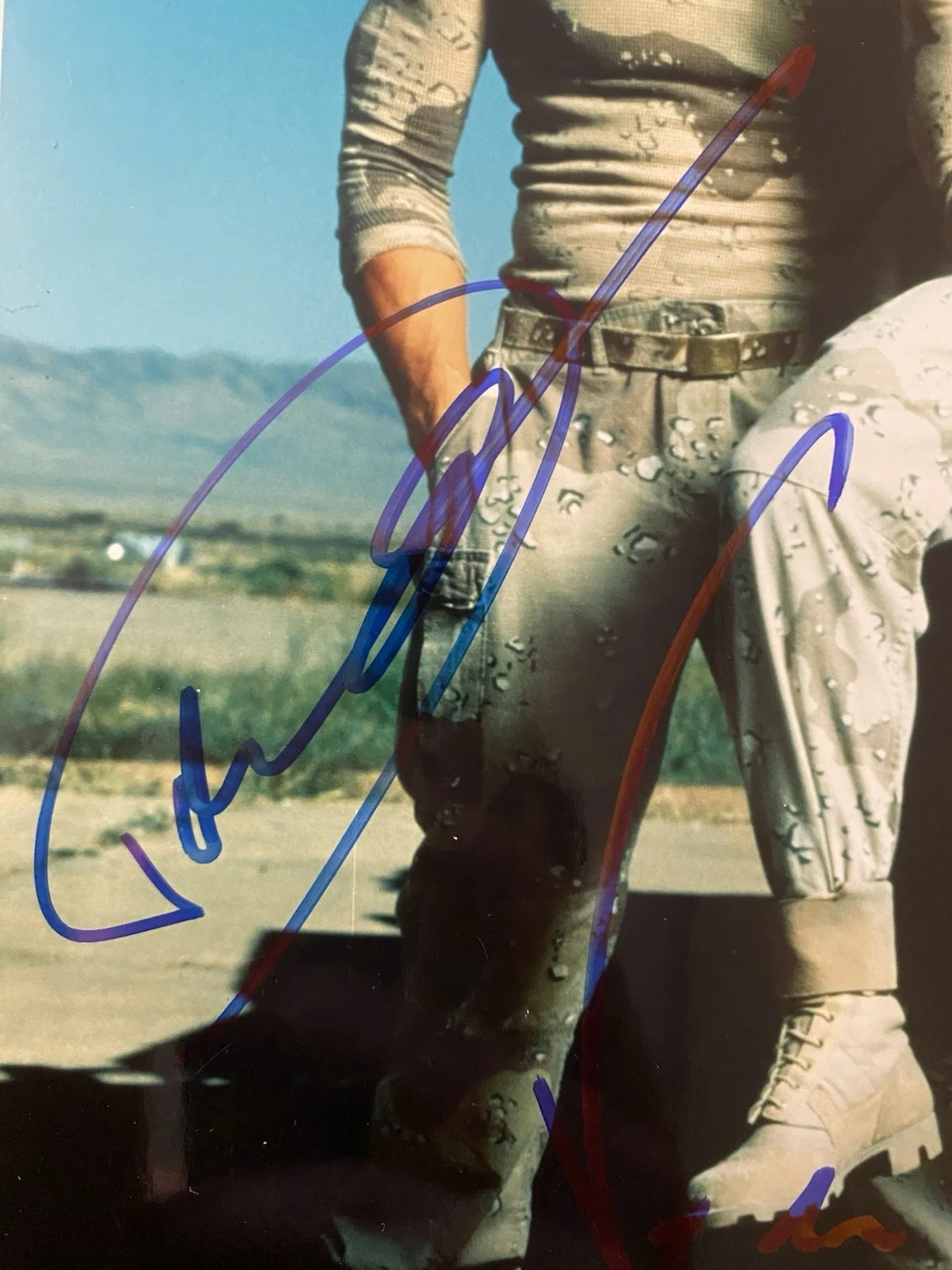 Dolph Lundgren, Jean Claude Van Damme — Dolph Lundgren Jean Claude Van Damme Signed Photo With COA Universal Soldier, изображение 2