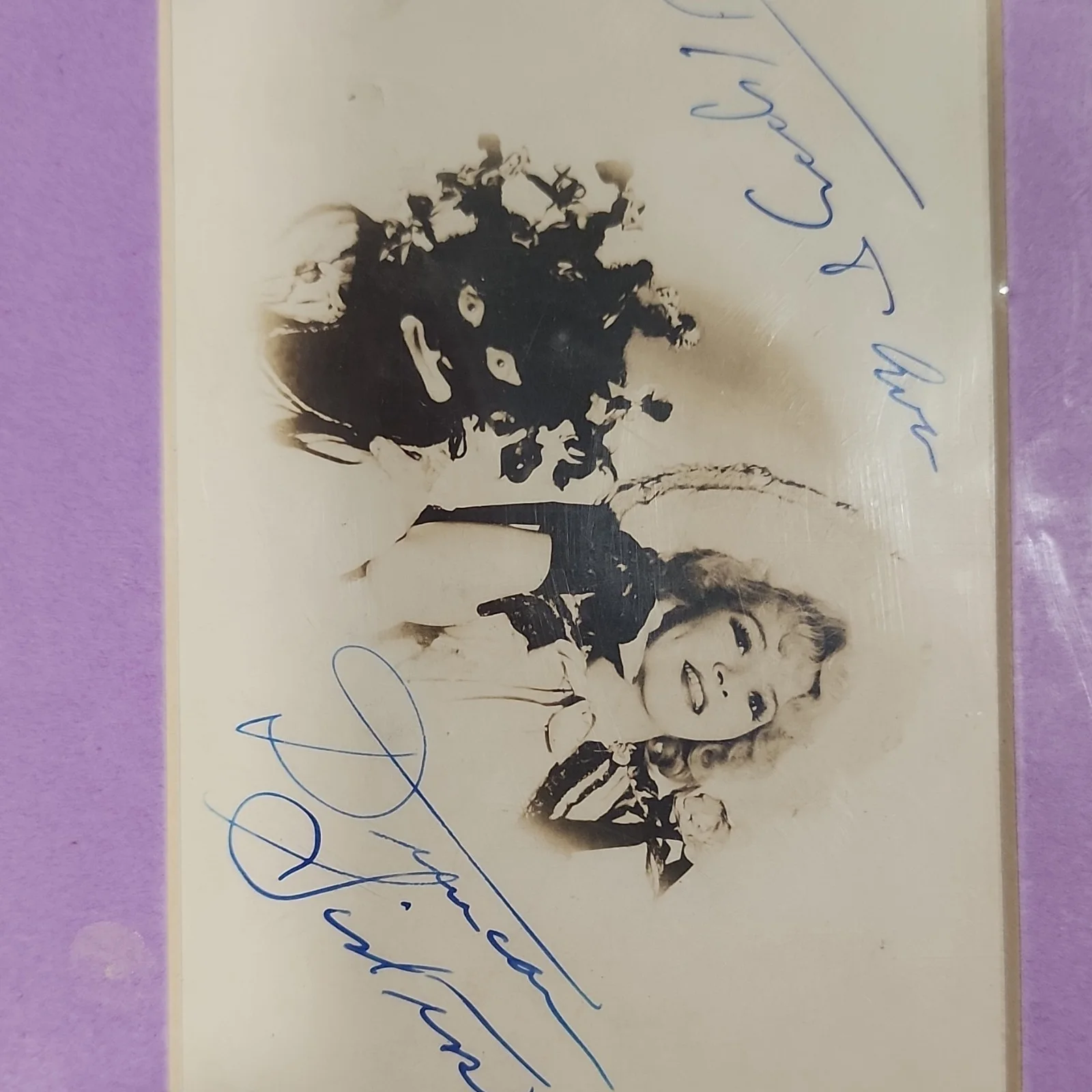 Original Autographed Movie Photograph Signed by Cast Members, изображение 3