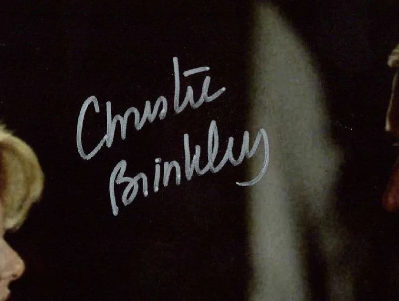 CHRISTIE BRINKLEY CHEVY CHASE DUAL SIGNED 11x14 PHOTO VACATION RARE BECKETT BAS, изображение 2