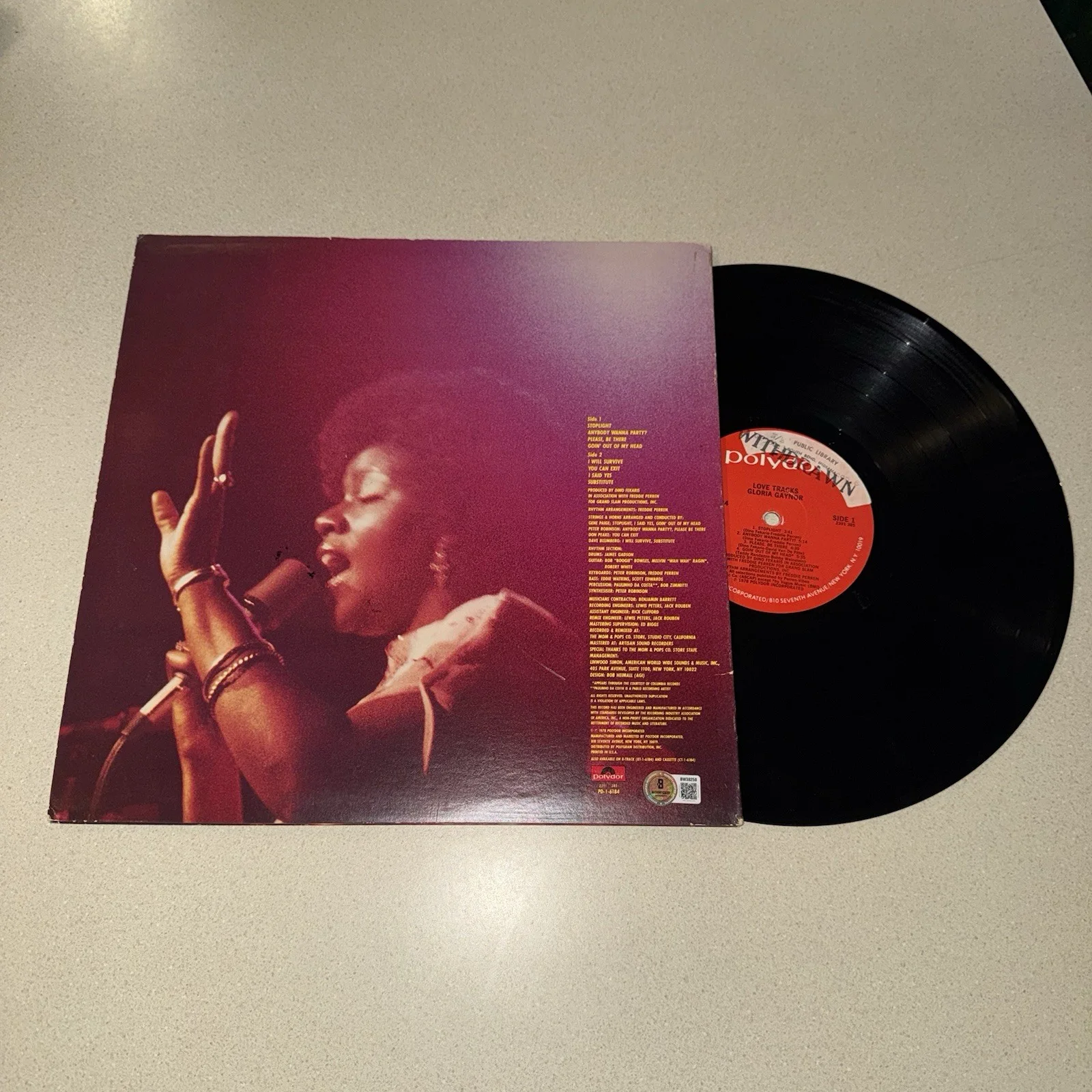SINGER GLORIA GAYNOR signed autographed LOVE TRACKS ALBUM BECKETT BAS COA, изображение 2