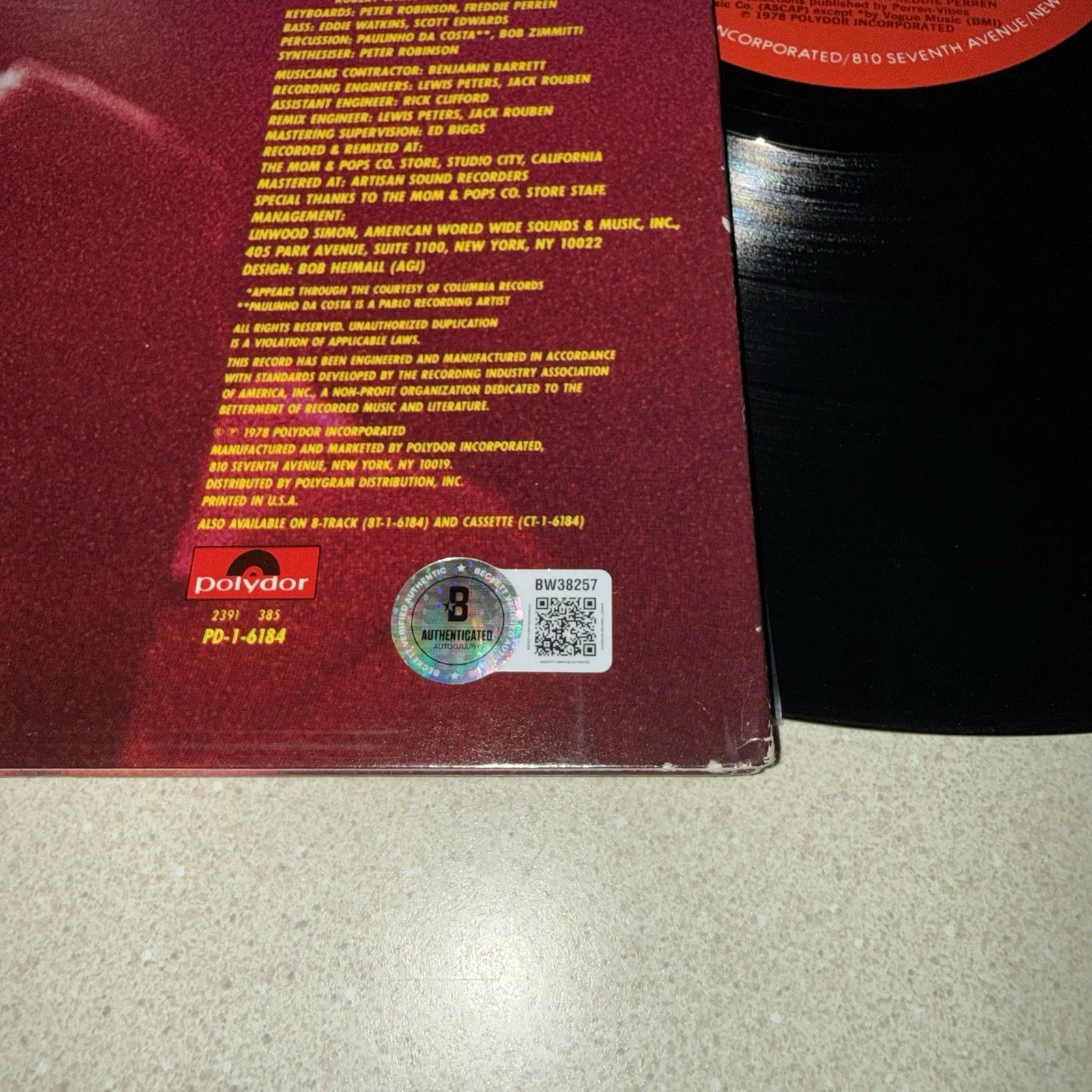 SINGER GLORIA GAYNOR signed autographed LOVE TRACKS ALBUM BECKETT BAS COA, изображение 3
