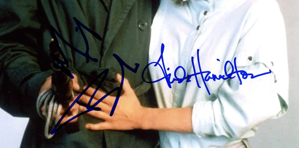 MICHAEL BIEHN & LINDA HAMILTON DUAL SIGNED 11x14 PHOTO TERMINATOR BECKETT BAS, изображение 2