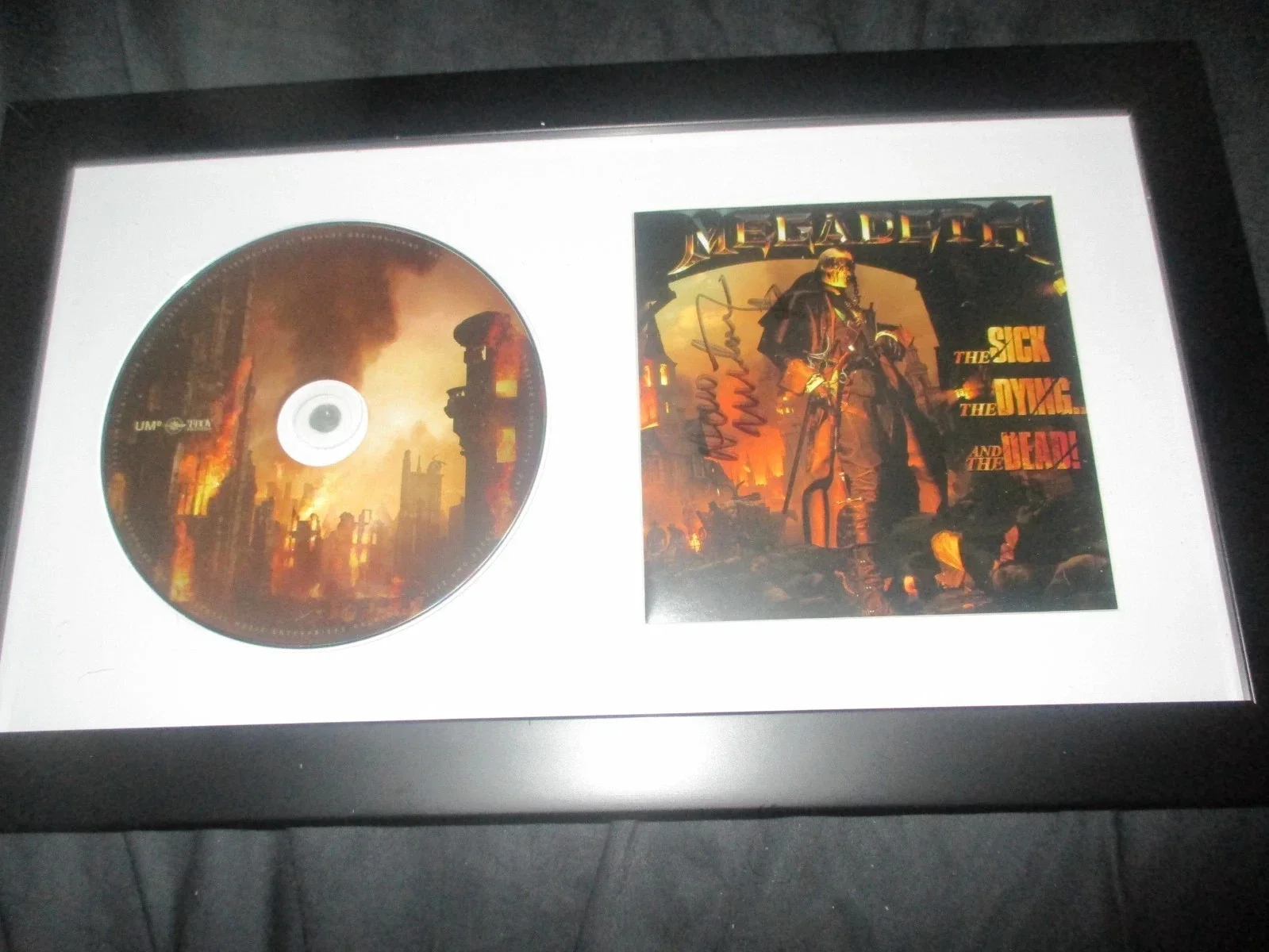 DAVE MUSTAINE MEGADETH AUTHENTIC AUTOGRAPHED/SIGNED CD INSERT, изображение 2