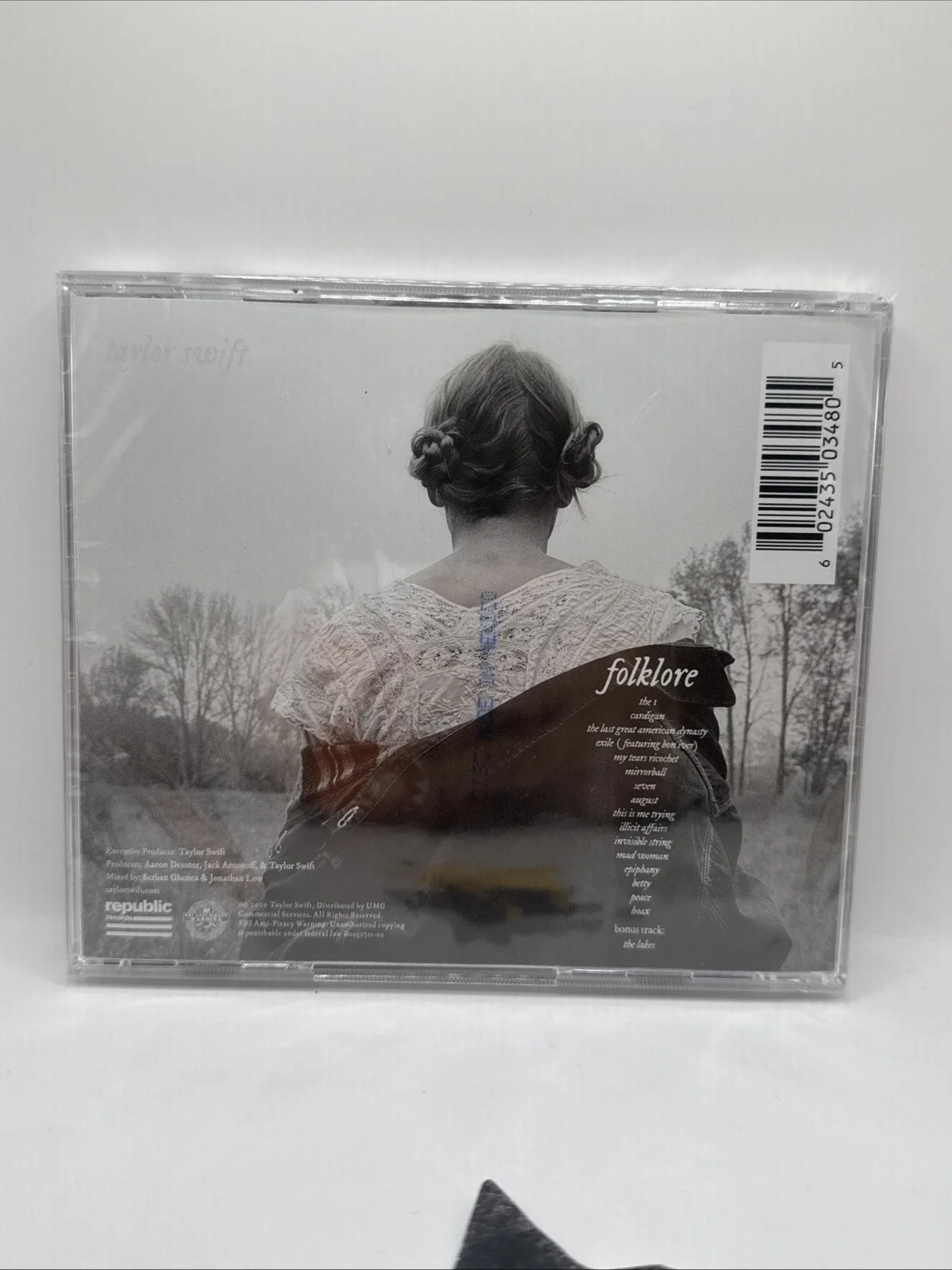 Taylor Swift SIGNED Folklore CD Unknown Heart Authentic Autograph, image 3