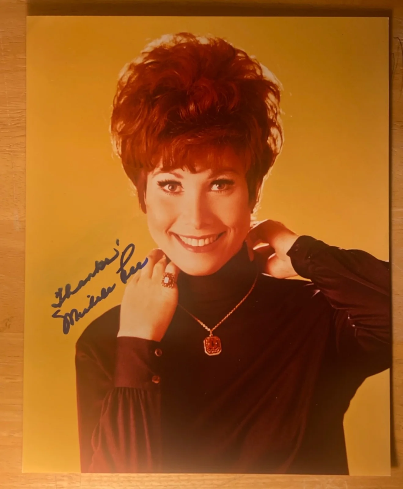 Hand SIGNED Michele Lee 8x10 Vintage Photo - Knots Landing Actress, изображение 2