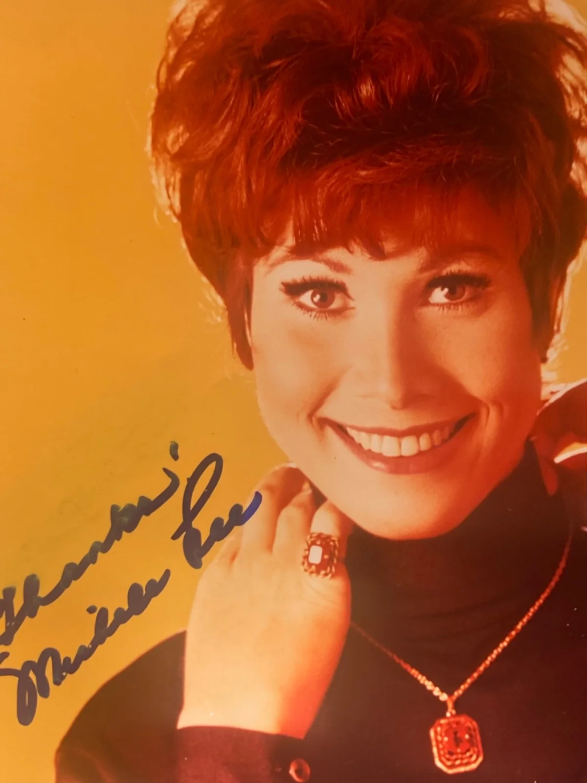 Hand SIGNED Michele Lee 8x10 Vintage Photo - Knots Landing Actress, изображение 3