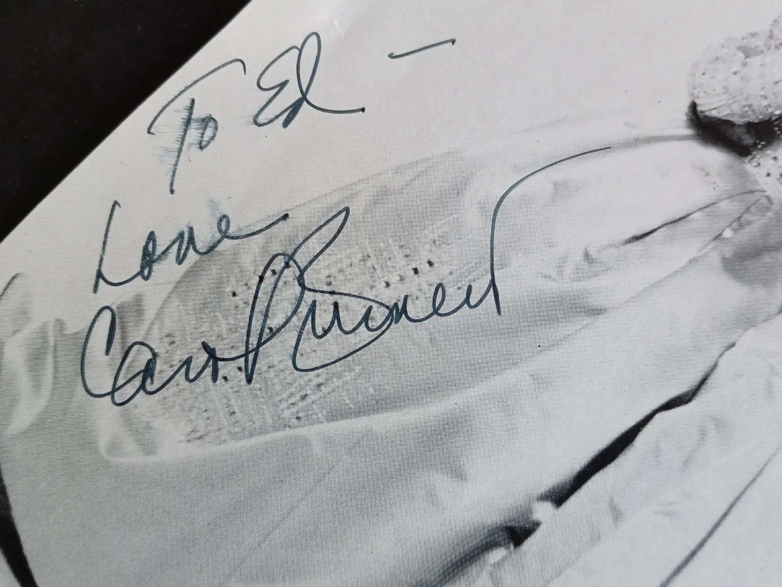 Carol Burnett Signed 7" x 8.5" Photo - Carol Burnett Show, image 2