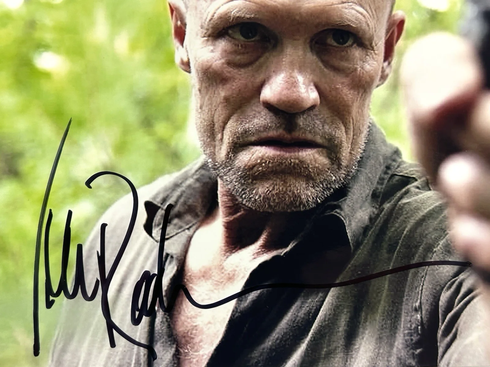 Michael Rooker — Michael Rooker Merle Dixon The Walking Dead Signed 8x10 Photo JSA COA Galaxy, image 2