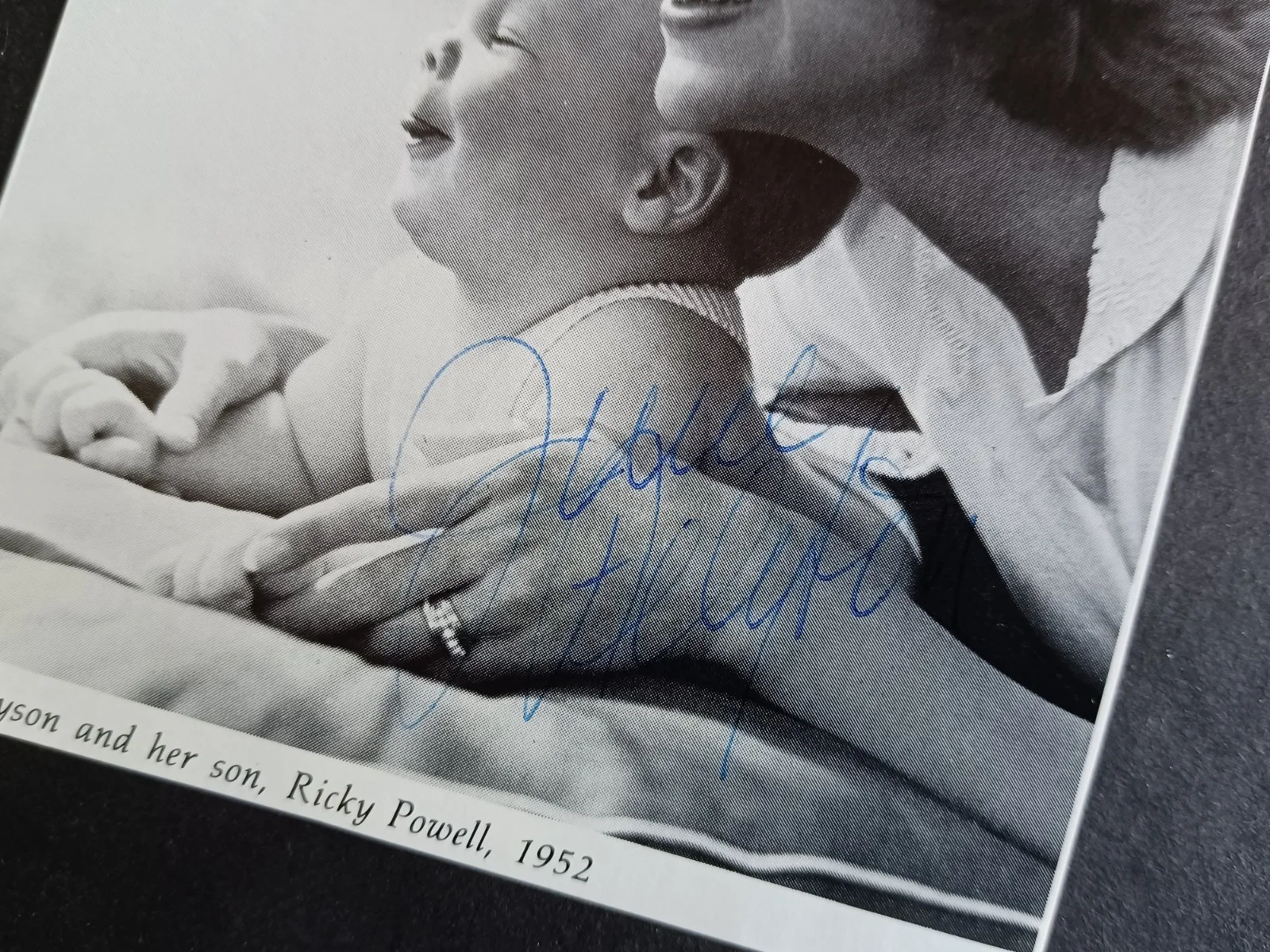 June Allyson (d. 2006) Signed 3.75" x 5" Photo - Actress - A, image 2