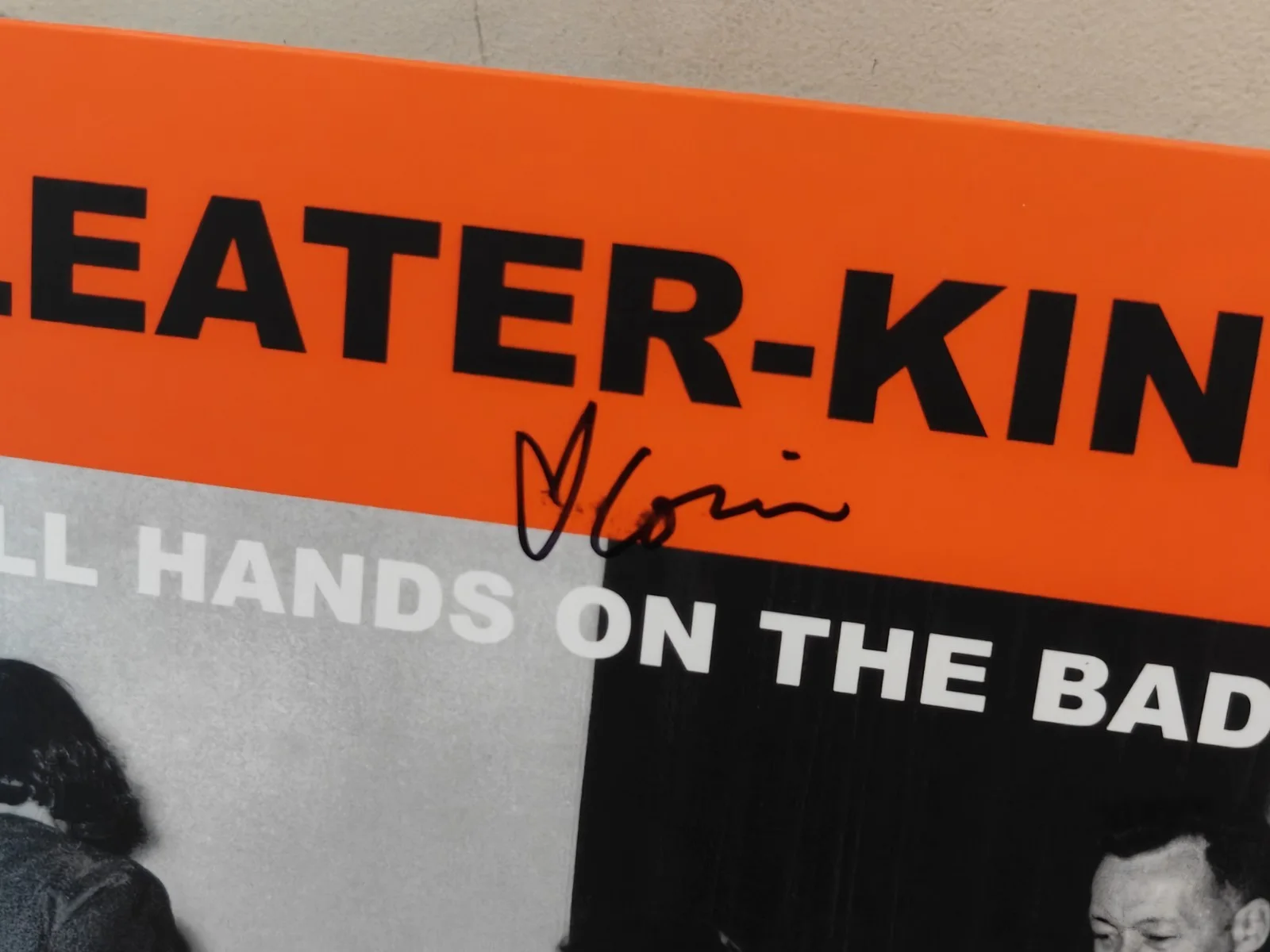 SLEATER KINNEY SIGNED ALL HANDS ON THE BAD ONE VINYL RECORD (2 MEMBERS), изображение 2