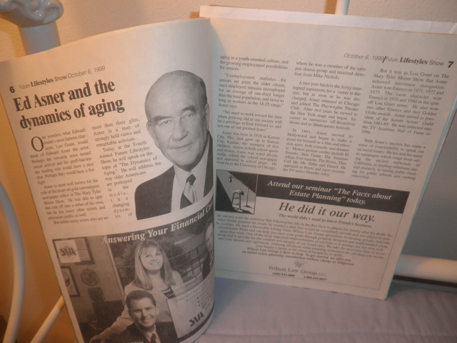 Ed Asner — Ed Asner Signed Autograph-1999 Brochure-Madison Wis-Future Lifestyles Show, изображение 3
