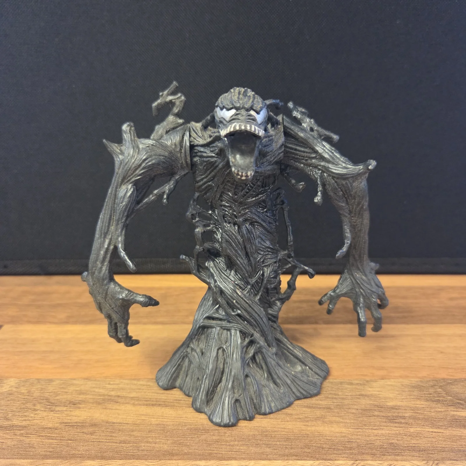 2006 Marvel Spider-Man 3 vs Venom Symbiote Ooze Attack Action Figure, image 5