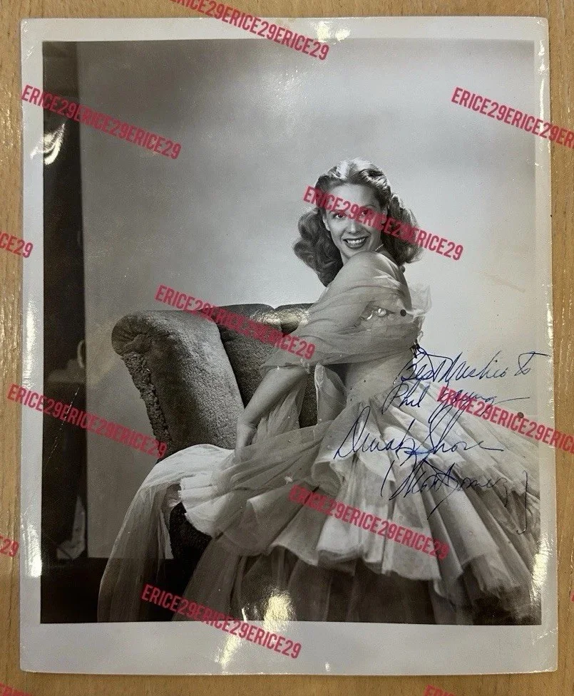 Dinah Shore — Dinah Shore SIGNED 1940s Publicity Photo Autograph Hollywood Singer TV Star
