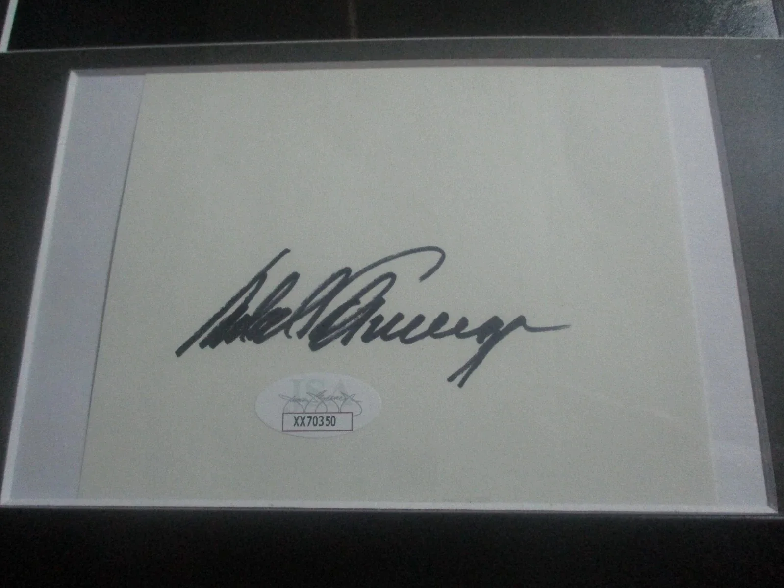 ARNOLD SCHWARZENEGGER — ARNOLD SCHWARZENEGGER AUTHENTIC SIGNED/AUTOGRAPHED FRAMED CUT--JSA CERTIFIED, image 3