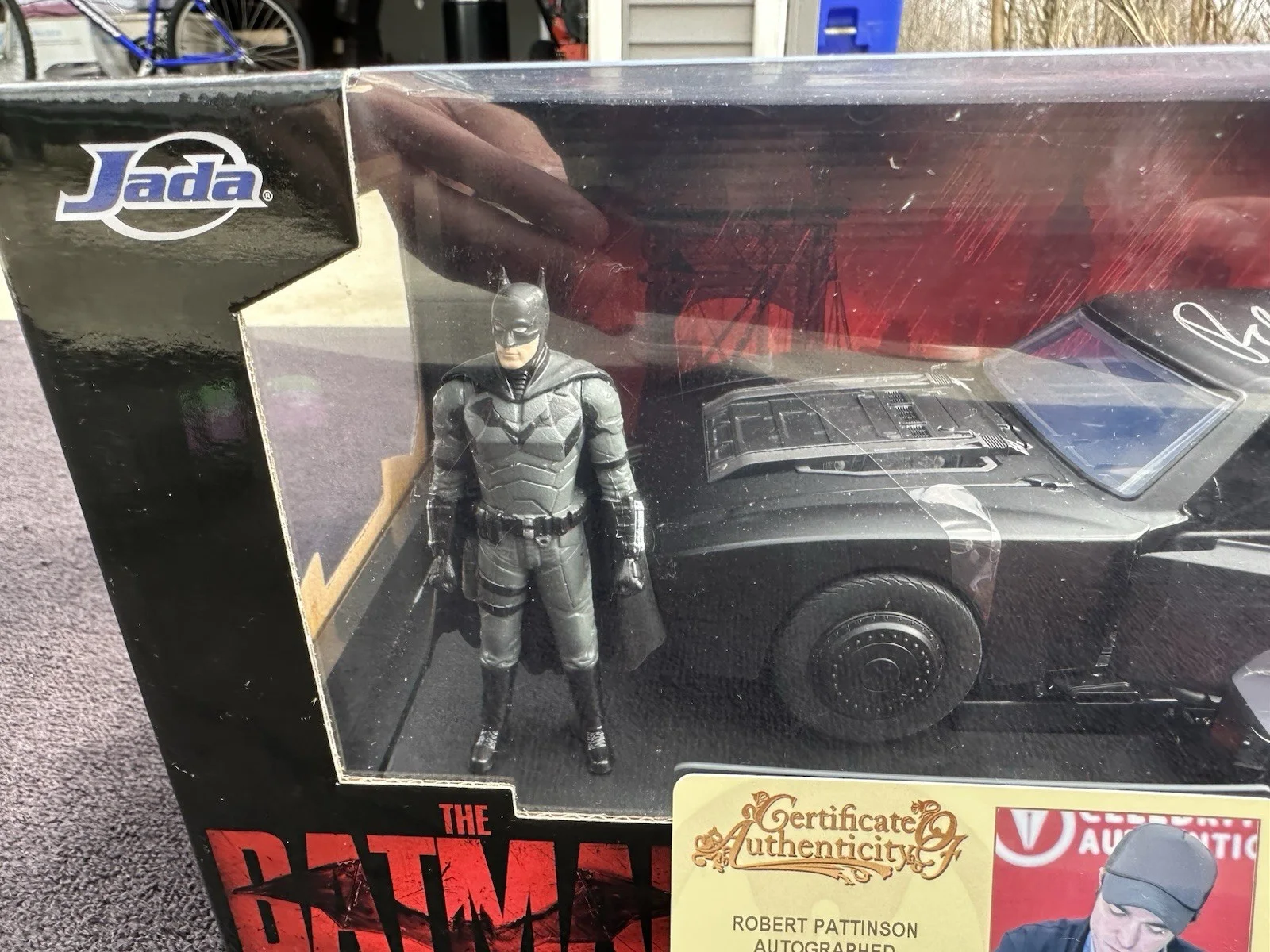 Robert Pattinson — Robert Pattinson Autographed Jada 2022 The Batman 1:18 Scale Die-Cast Batmobile, image 5